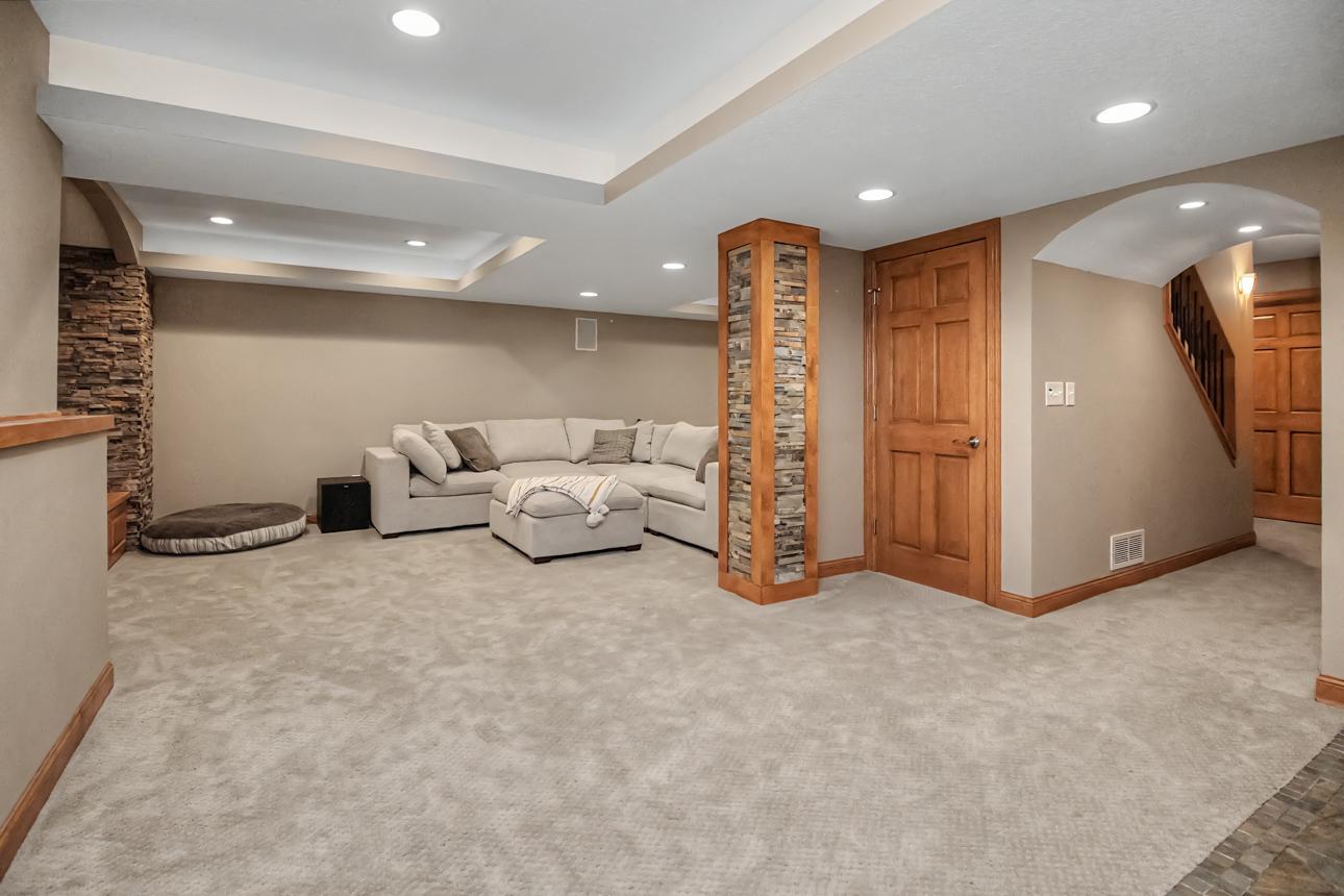 View of Residential at 16808 Interlachen Boulevard, Lakeville MN 55044, Lakeville (29 of 47) - Mike Wilen | Minnesota Team Real Estate