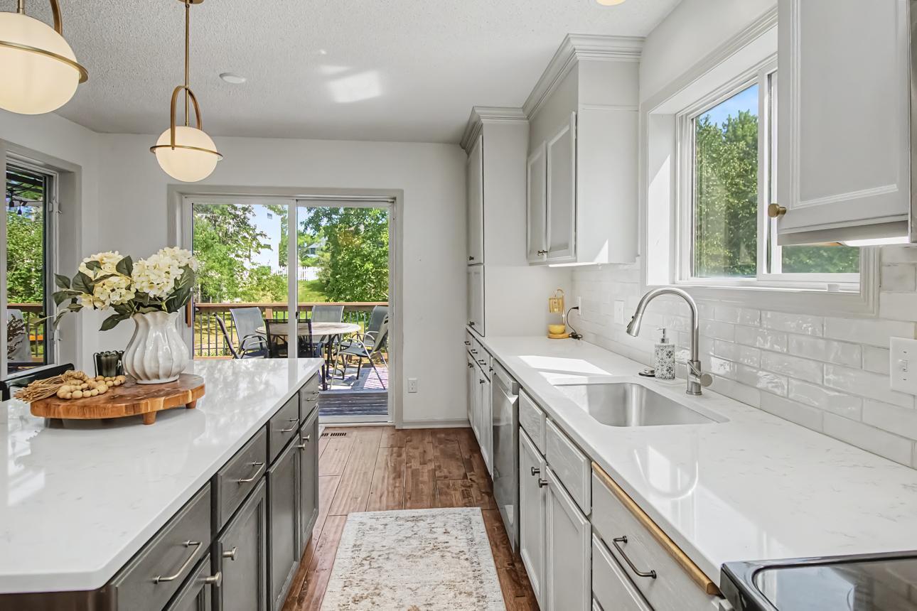 View of Residential at 16808 Interlachen Boulevard, Lakeville MN 55044, Lakeville (11 of 47) - Mike Wilen | Minnesota Team Real Estate
