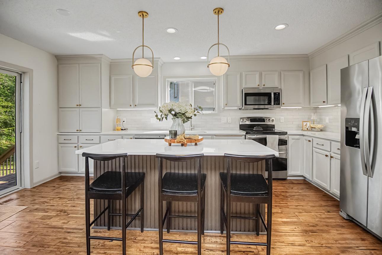 View of Residential at 16808 Interlachen Boulevard, Lakeville MN 55044, Lakeville (10 of 47) - Mike Wilen | Minnesota Team Real Estate