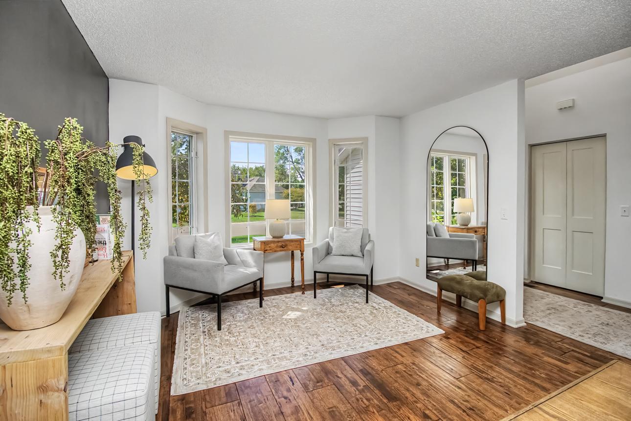 View of Residential at 16808 Interlachen Boulevard, Lakeville MN 55044, Lakeville (6 of 47) - Mike Wilen | Minnesota Team Real Estate