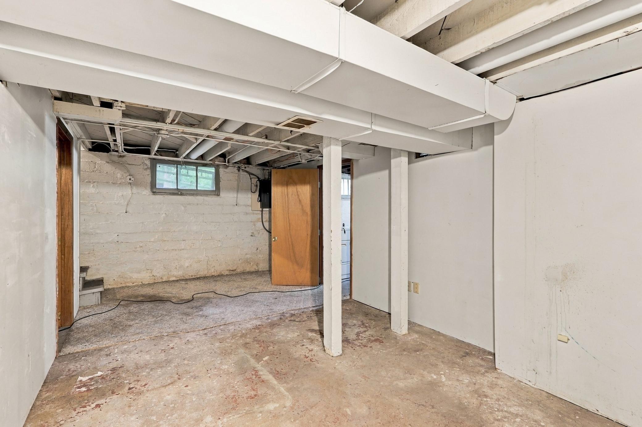 View of Residential at 4820 Xerxes Avenue, Minneapolis MN 55410, Minneapolis (12 of 13) - Mike Wilen | Minnesota Team Real Estate