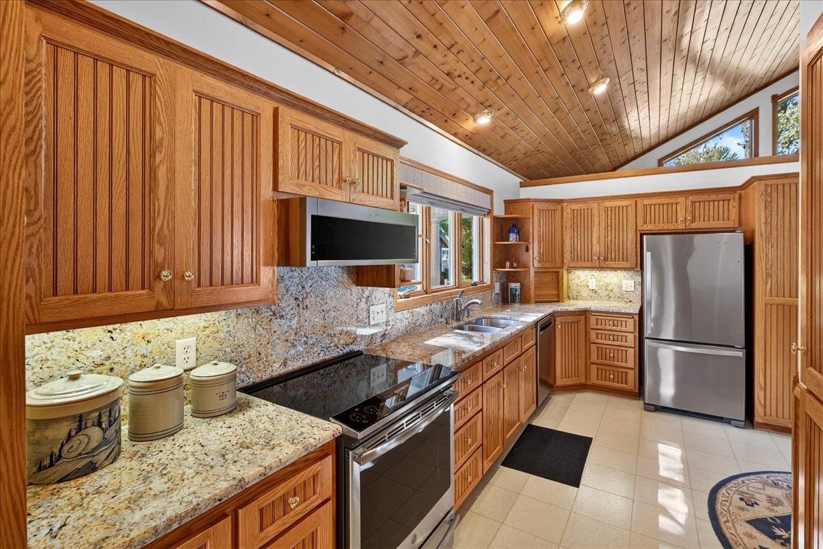 View of Residential at 12500 Melody Lane, Lindstrom MN 55045, Lindstrom (20 of 52) - Mike Wilen | Minnesota Team Real Estate