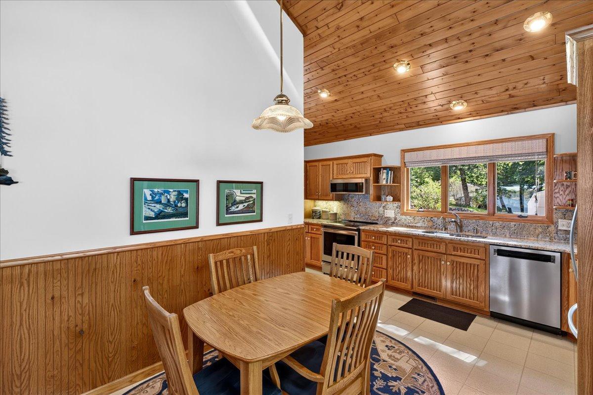 View of Residential at 12500 Melody Lane, Lindstrom MN 55045, Lindstrom (18 of 52) - Mike Wilen | Minnesota Team Real Estate