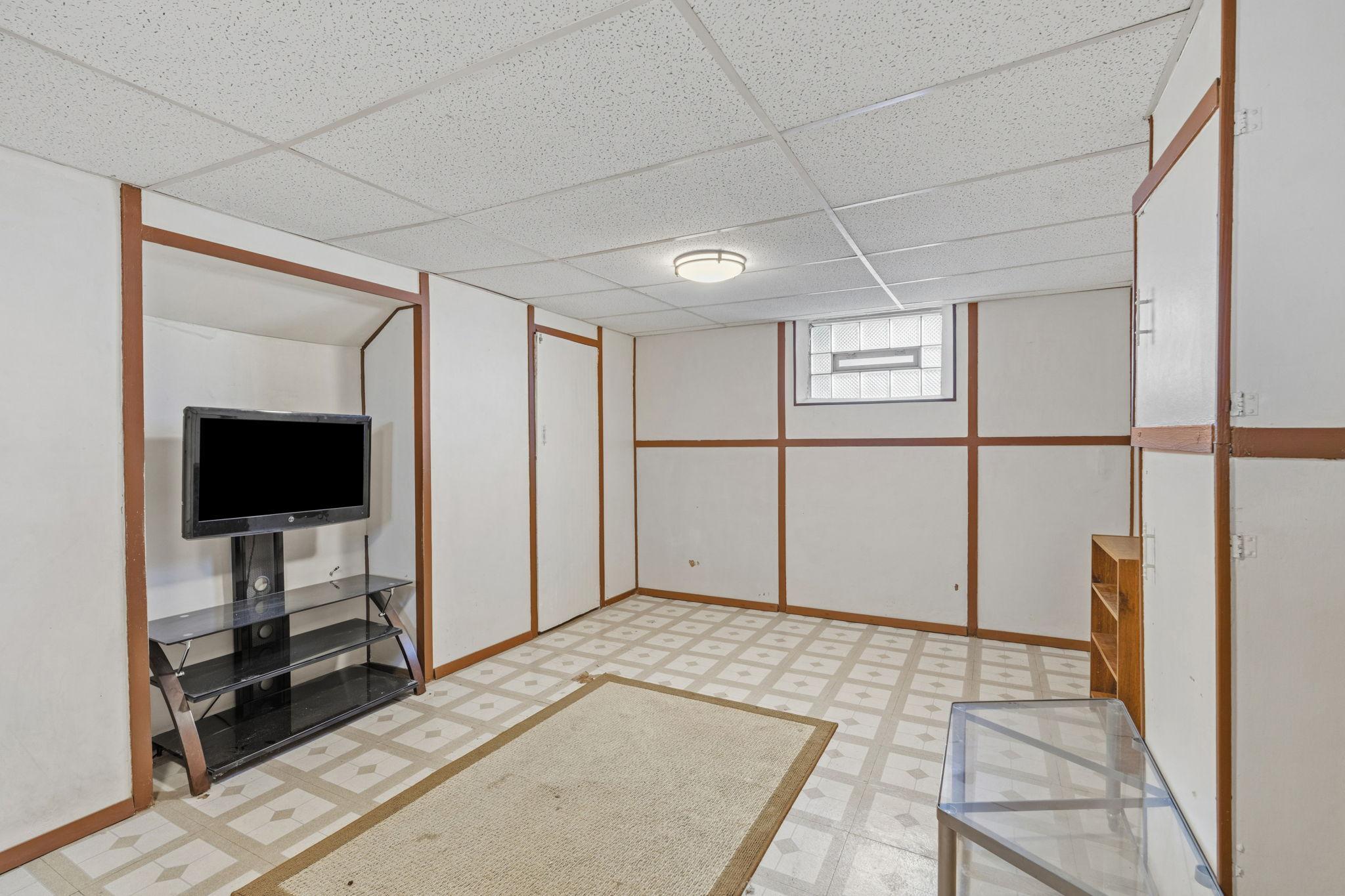 View of Residential at 3616 Pillsbury Avenue, Minneapolis MN 55409, Minneapolis (25 of 29) - Mike Wilen | Minnesota Team Real Estate