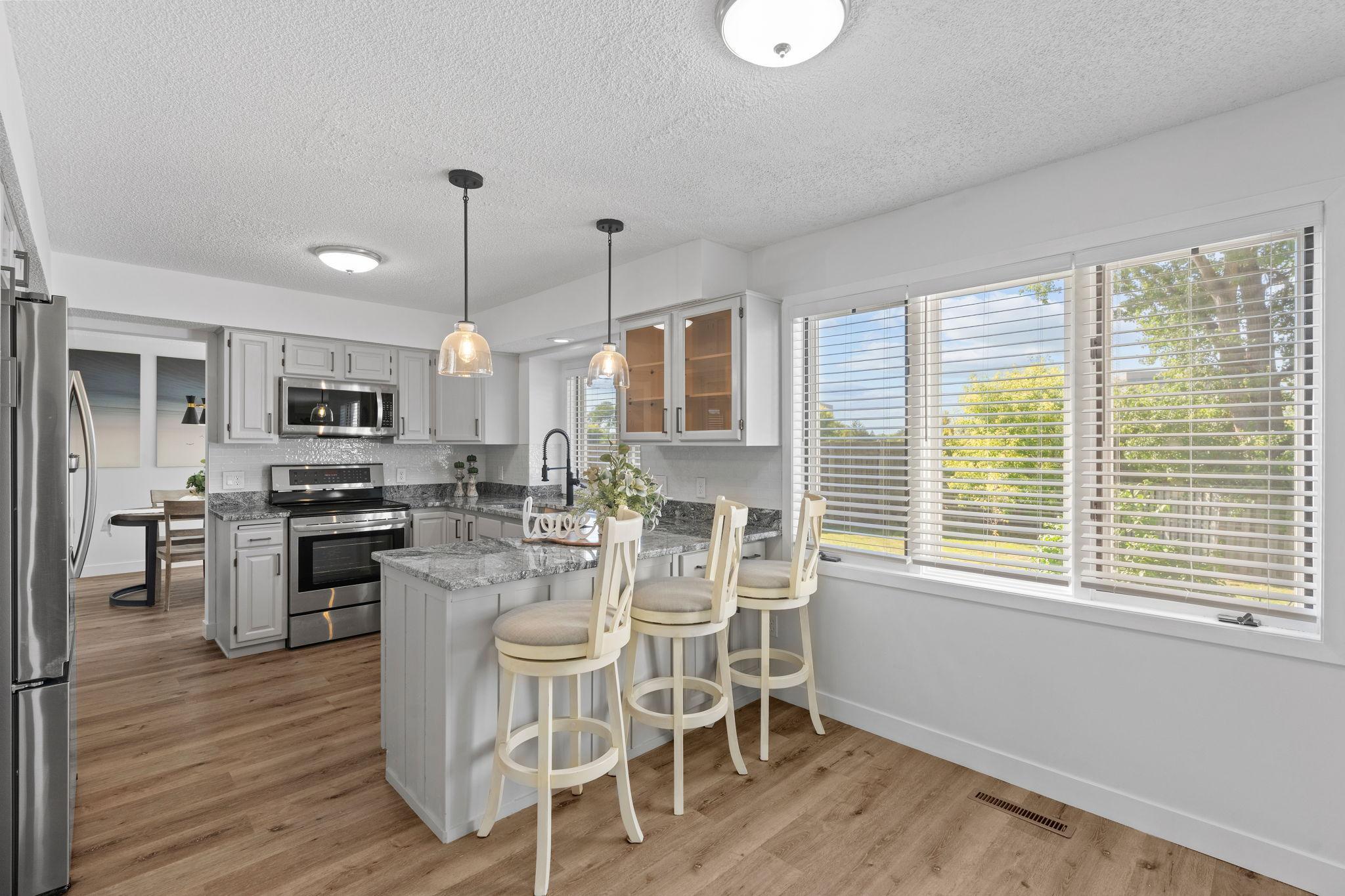 View of Residential at 4936 Poppy Lane, Edina MN 55435, Edina (31 of 55) - Mike Wilen | Minnesota Team Real Estate