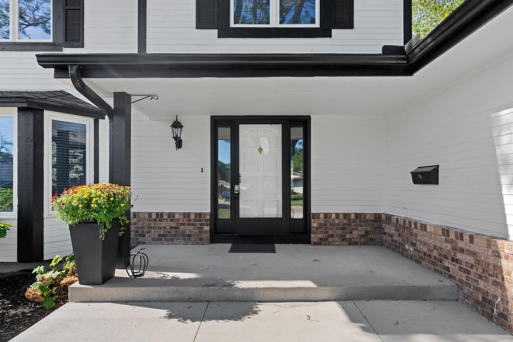 View of Residential at 4936 Poppy Lane, Edina MN 55435, Edina (10 of 55) - Mike Wilen | Minnesota Team Real Estate