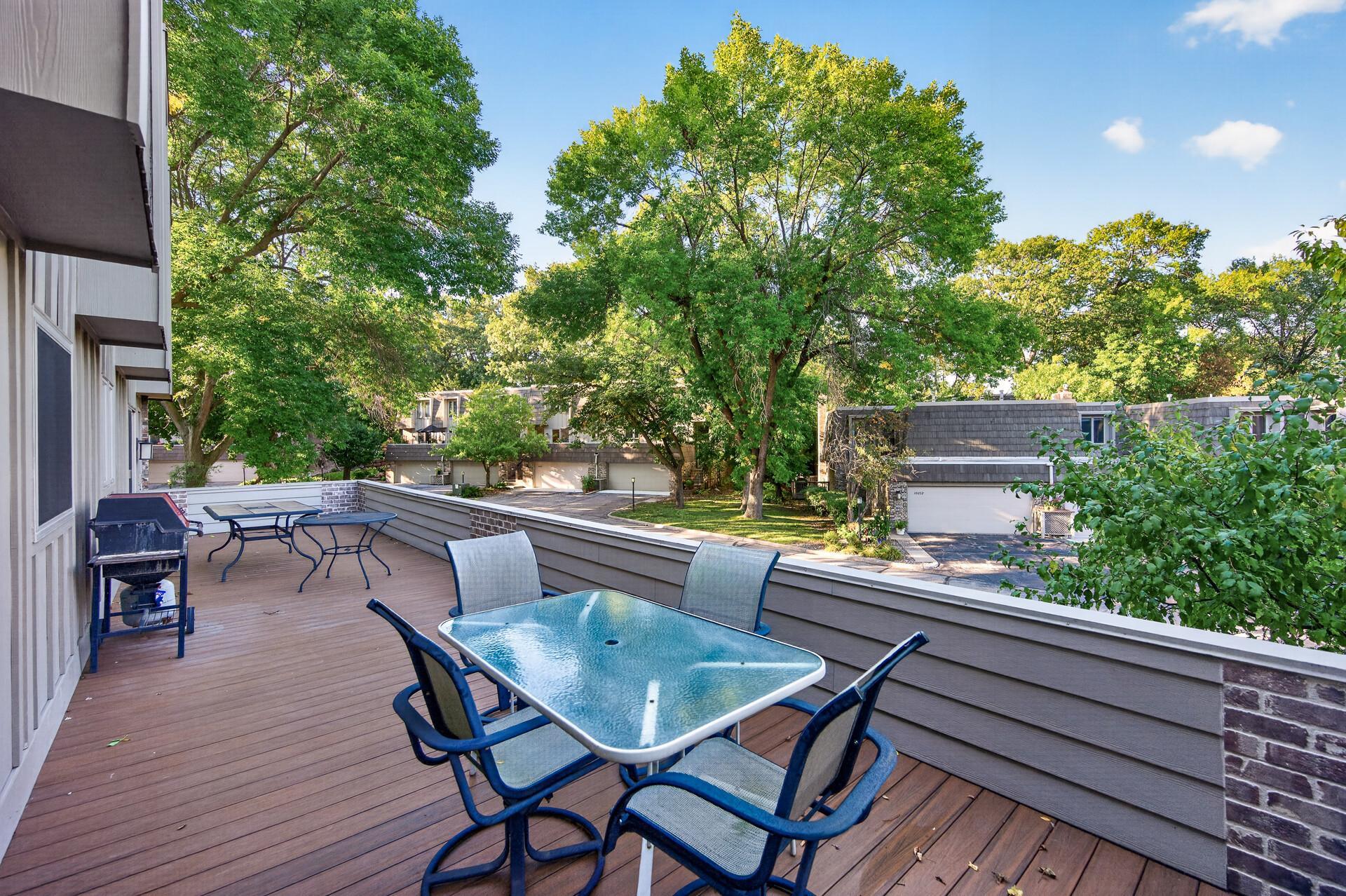View of Residential at 10251 Berkshire Road, Bloomington MN 55437, Bloomington (17 of 20) - Mike Wilen | Minnesota Team Real Estate