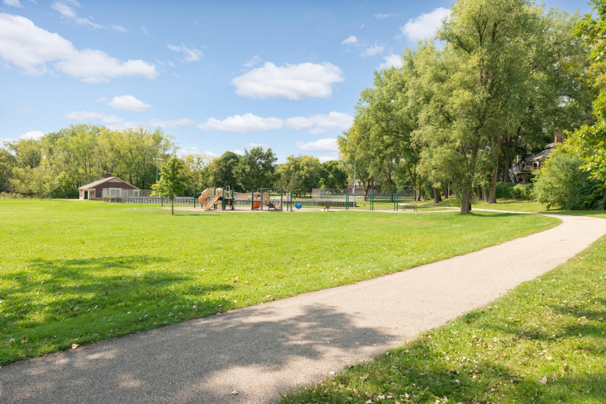 View of Residential at 7 Wellesley Place, Edina MN 55436, Edina (35 of 40) - Mike Wilen | Minnesota Team Real Estate