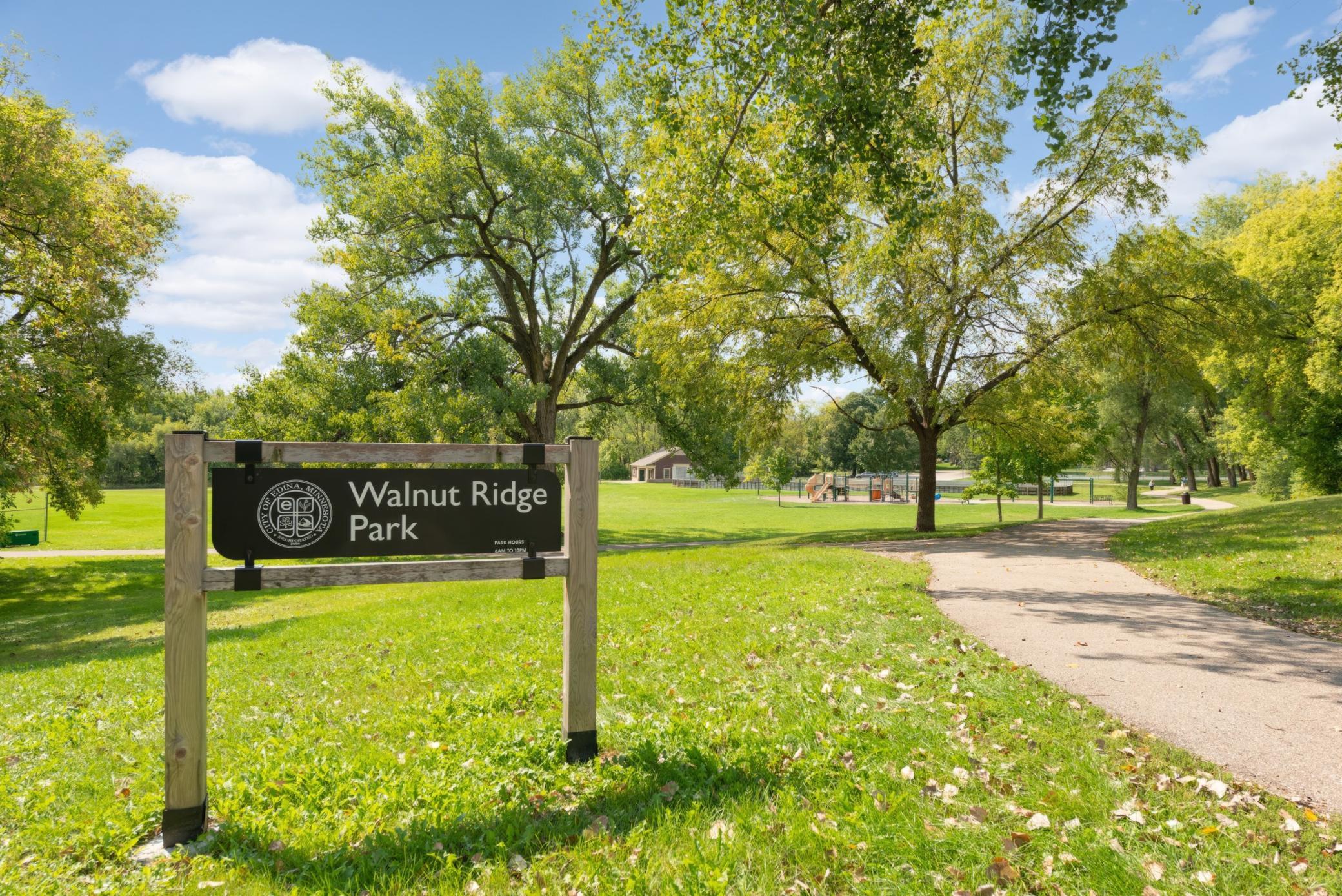 View of Residential at 7 Wellesley Place, Edina MN 55436, Edina (34 of 40) - Mike Wilen | Minnesota Team Real Estate