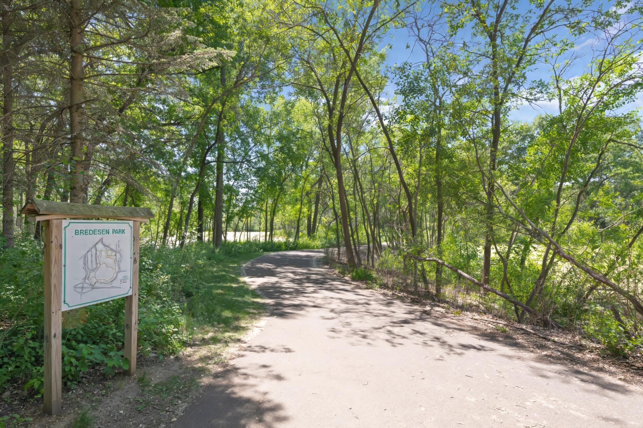 View of Residential at 7 Wellesley Place, Edina MN 55436, Edina (31 of 40) - Mike Wilen | Minnesota Team Real Estate