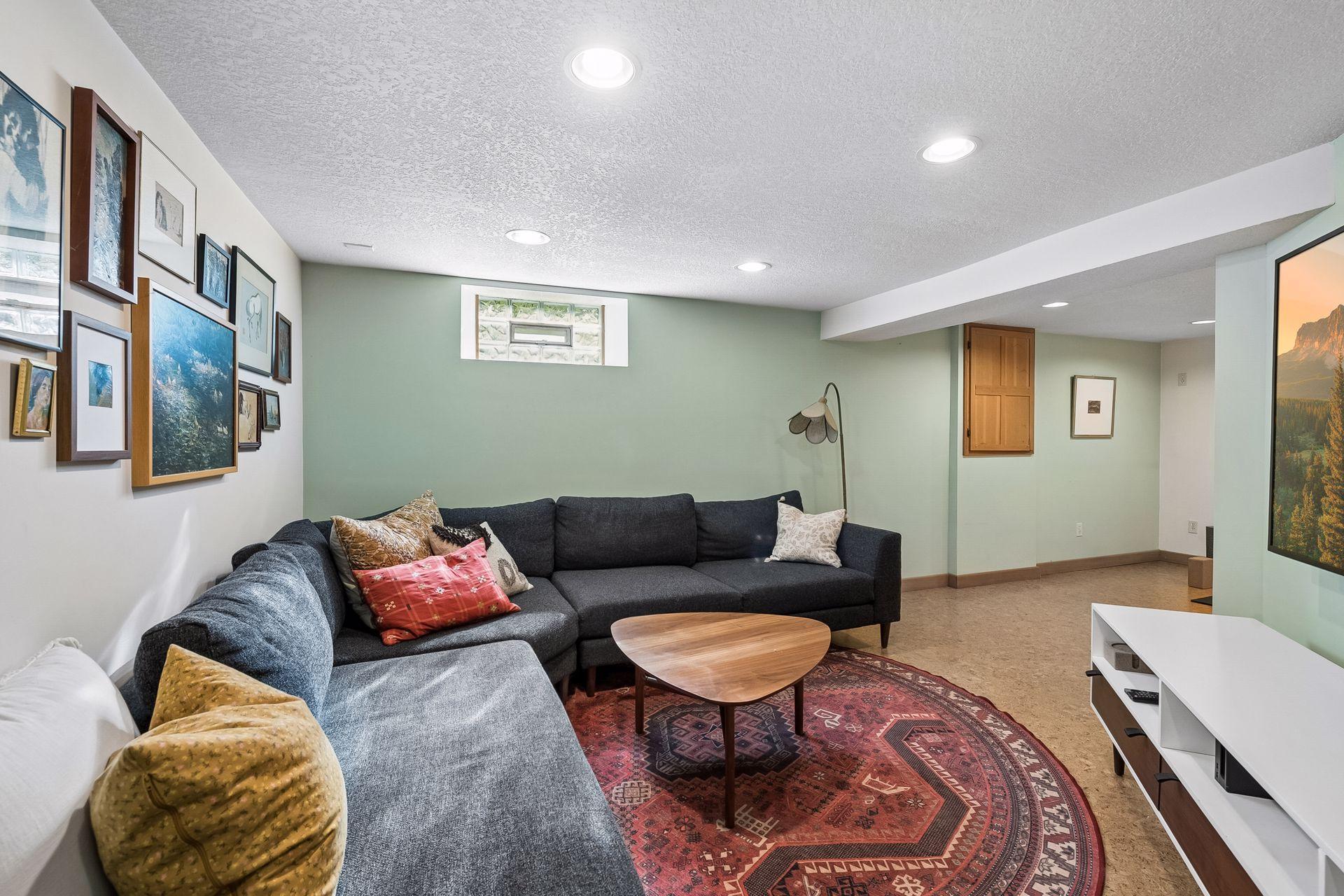 View of Residential at 2121 22nd Street, Minneapolis MN 55404, Minneapolis (45 of 63) - Mike Wilen | Minnesota Team Real Estate