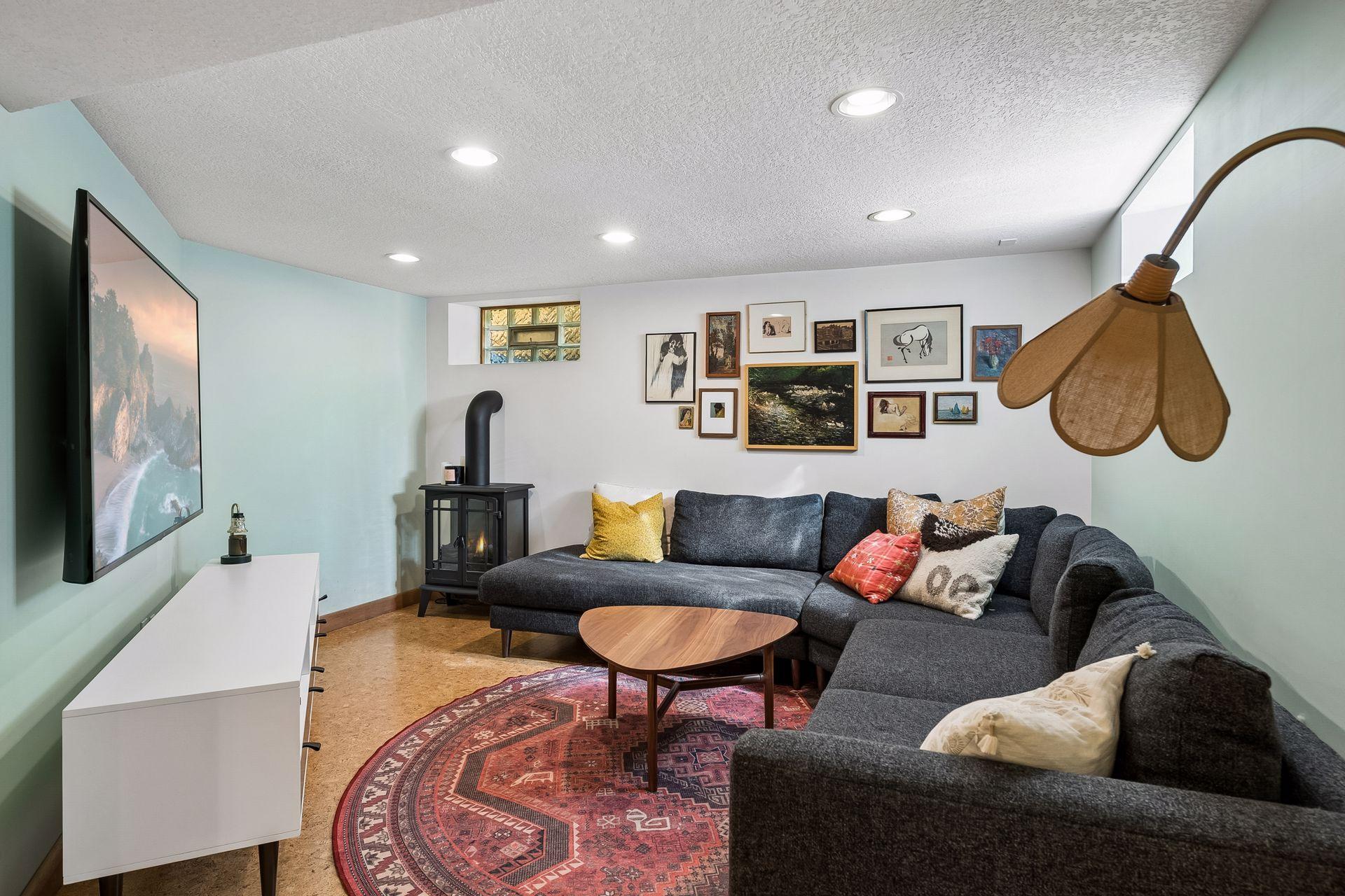 View of Residential at 2121 22nd Street, Minneapolis MN 55404, Minneapolis (44 of 63) - Mike Wilen | Minnesota Team Real Estate