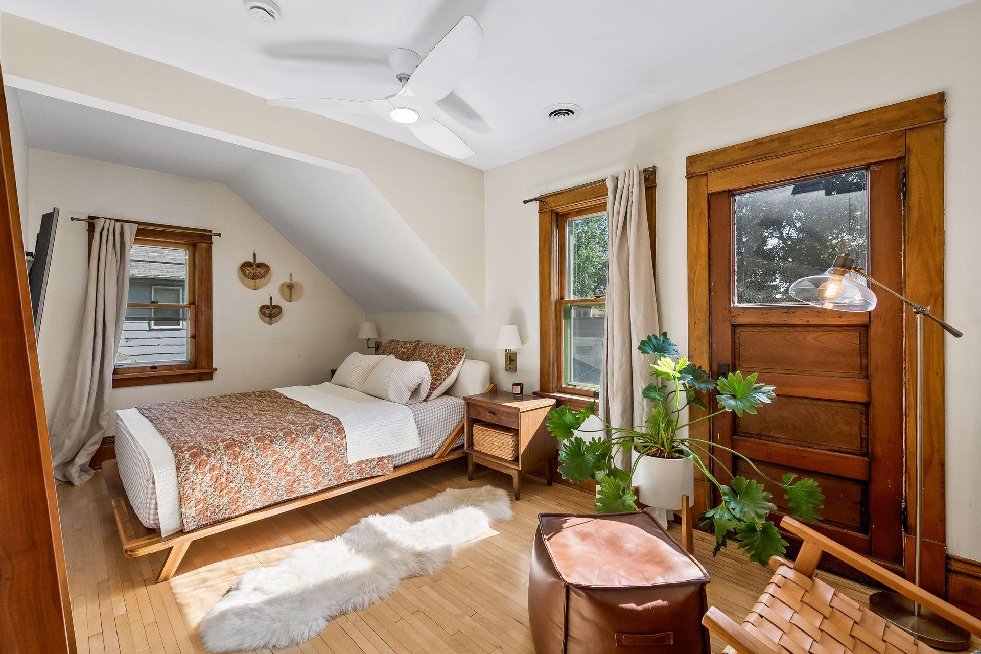 View of Residential at 2121 22nd Street, Minneapolis MN 55404, Minneapolis (30 of 63) - Mike Wilen | Minnesota Team Real Estate