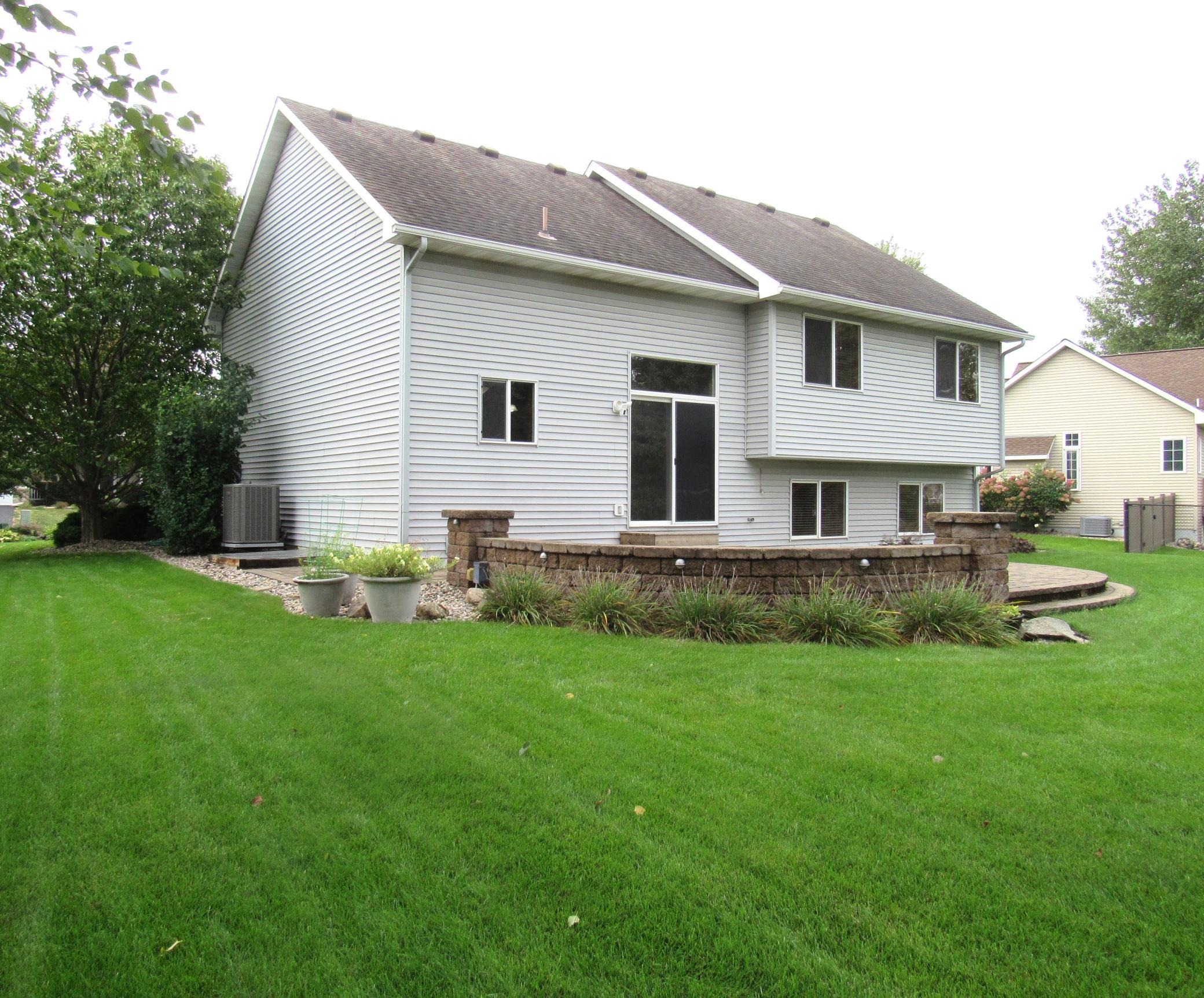 View of Residential at 7059 Sussex Lane, Shakopee MN 55379, Shakopee (41 of 51) - Mike Wilen | Minnesota Team Real Estate