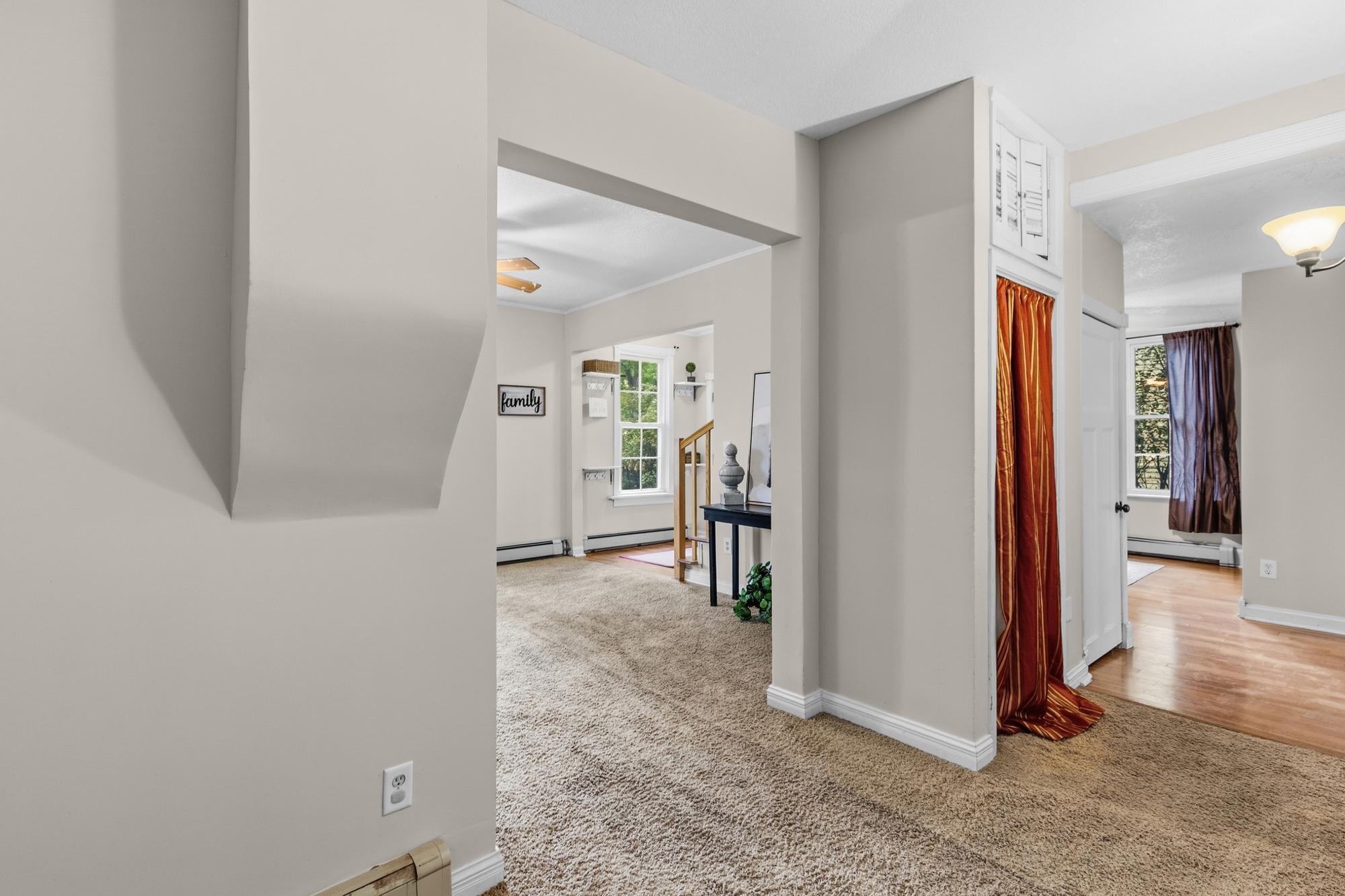 View of Residential at 2697 8th Avenue, North Saint Paul MN 55109, North Saint Paul (13 of 30) - Mike Wilen | Minnesota Team Real Estate
