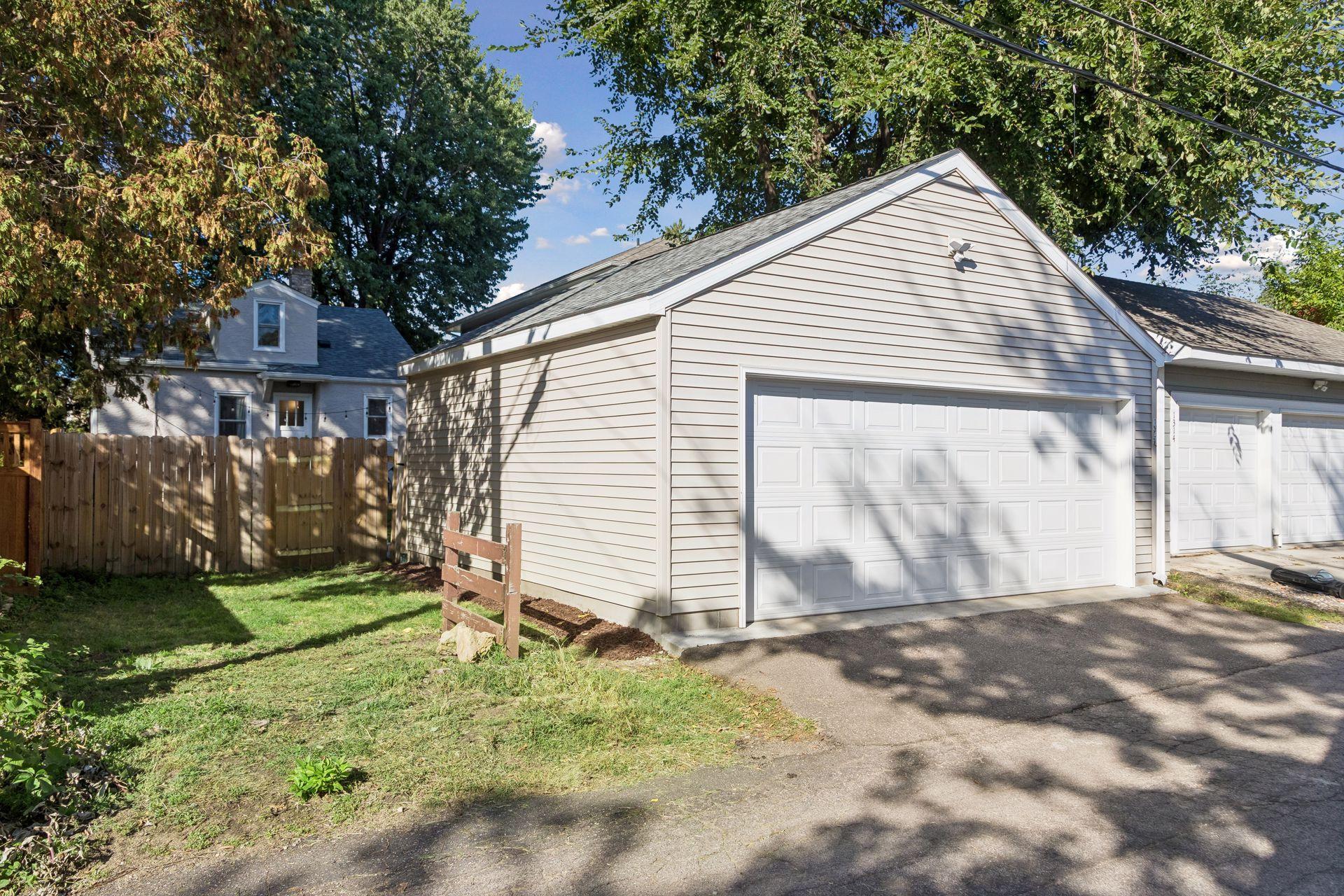 View of Residential at 1318 Eleanor Avenue, Saint Paul MN 55116, Saint Paul (30 of 45) - Mike Wilen | Minnesota Team Real Estate