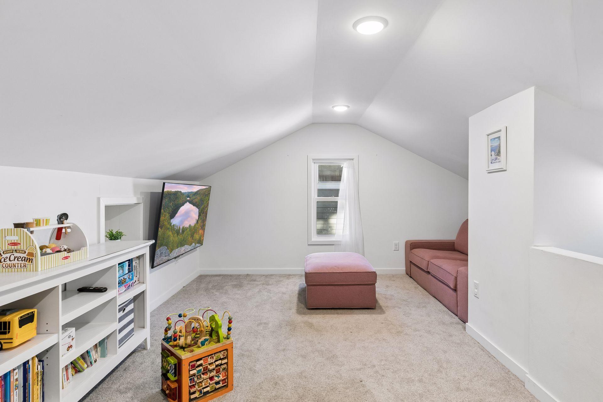 View of Residential at 1318 Eleanor Avenue, Saint Paul MN 55116, Saint Paul (19 of 45) - Mike Wilen | Minnesota Team Real Estate