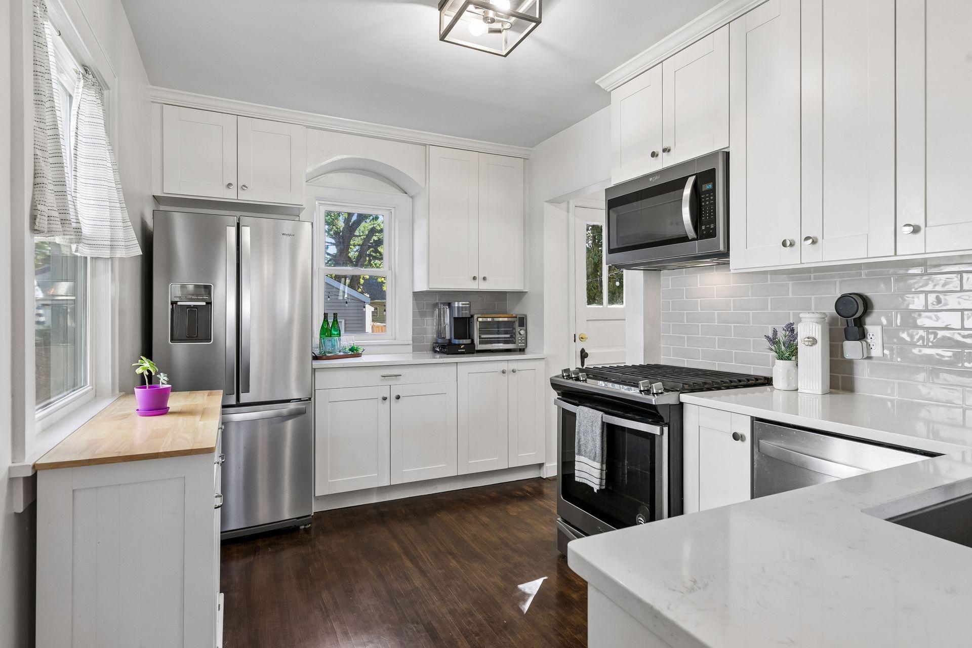 View of Residential at 1318 Eleanor Avenue, Saint Paul MN 55116, Saint Paul (11 of 45) - Mike Wilen | Minnesota Team Real Estate