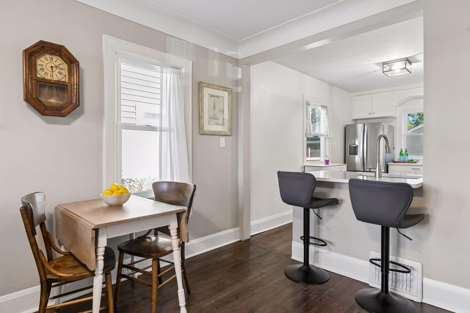 View of Residential at 1318 Eleanor Avenue, Saint Paul MN 55116, Saint Paul (10 of 45) - Mike Wilen | Minnesota Team Real Estate