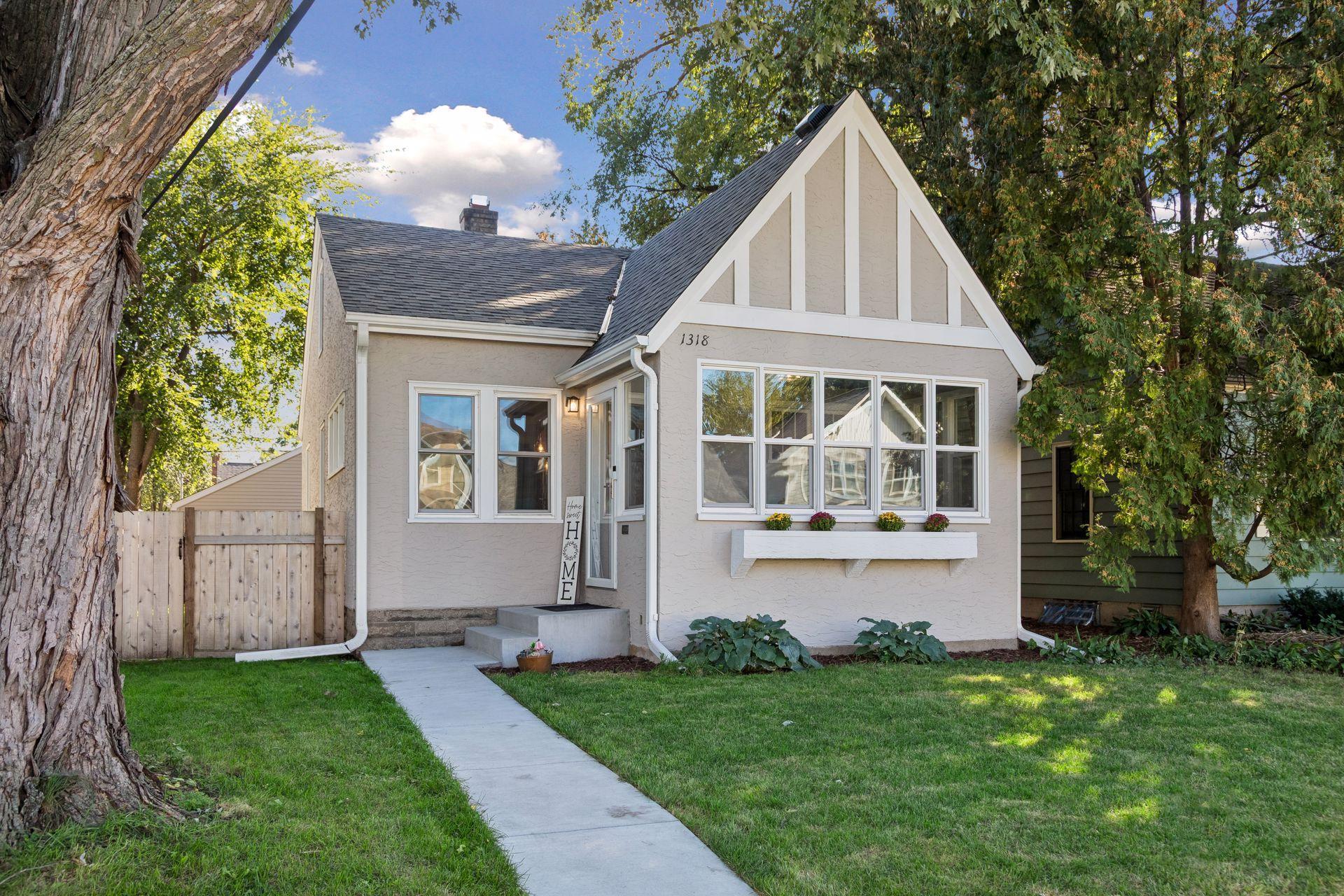 View of Single Family at 1318 Eleanor Avenue, Saint Paul - Mike Wilen | Minnesota Team Real Estate