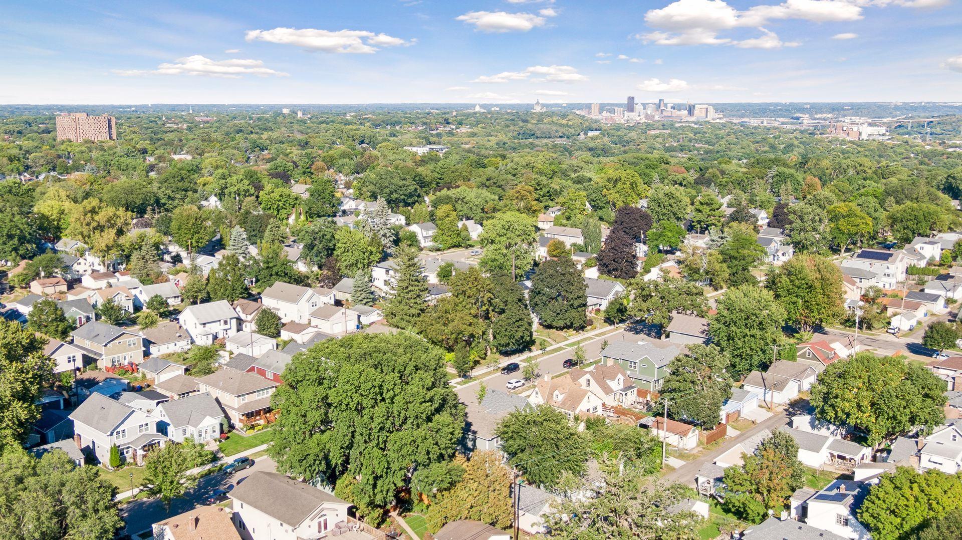View of Residential at 1318 Eleanor Avenue, Saint Paul MN 55116, Saint Paul (33 of 45) - Mike Wilen | Minnesota Team Real Estate