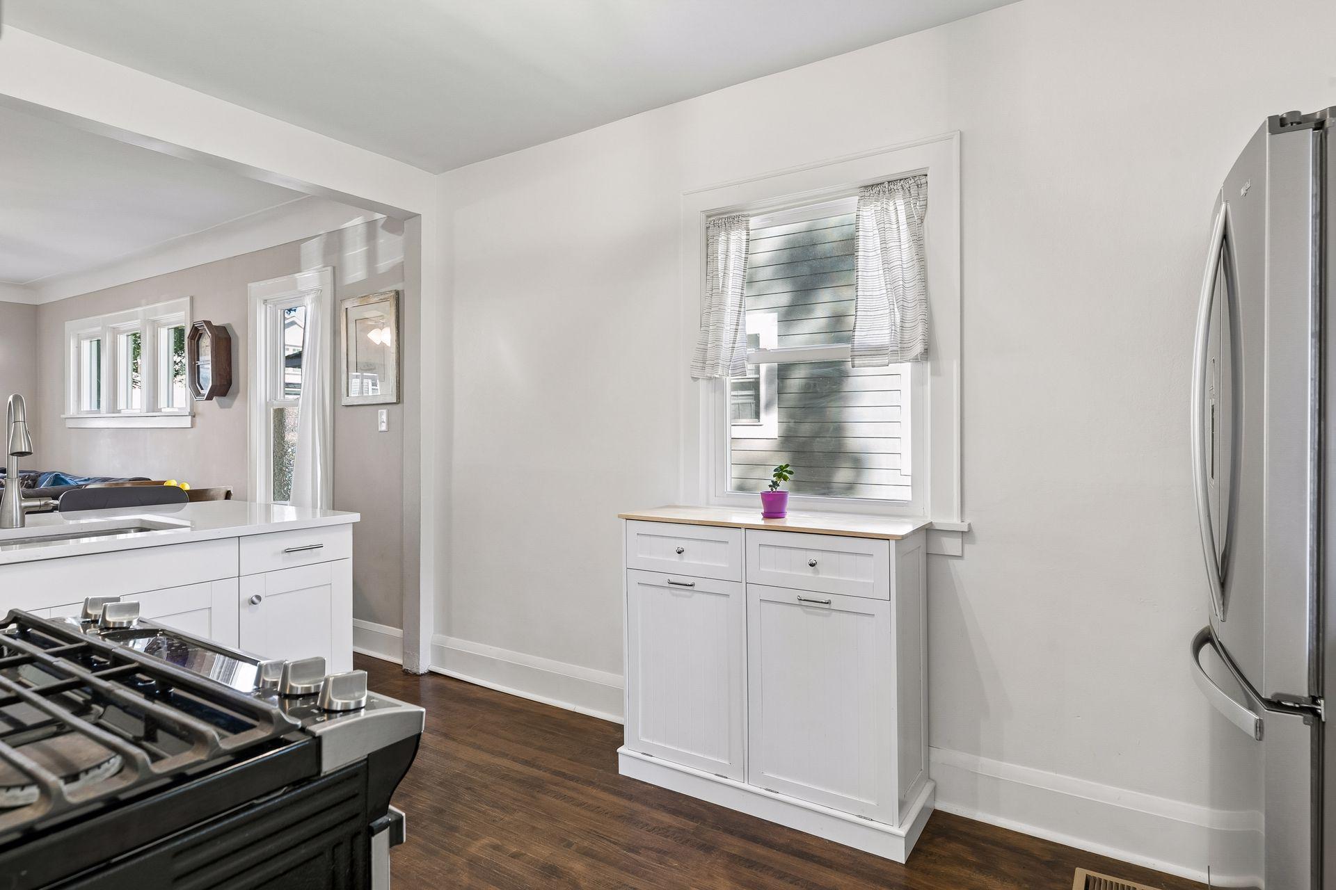 View of Residential at 1318 Eleanor Avenue, Saint Paul MN 55116, Saint Paul (13 of 45) - Mike Wilen | Minnesota Team Real Estate