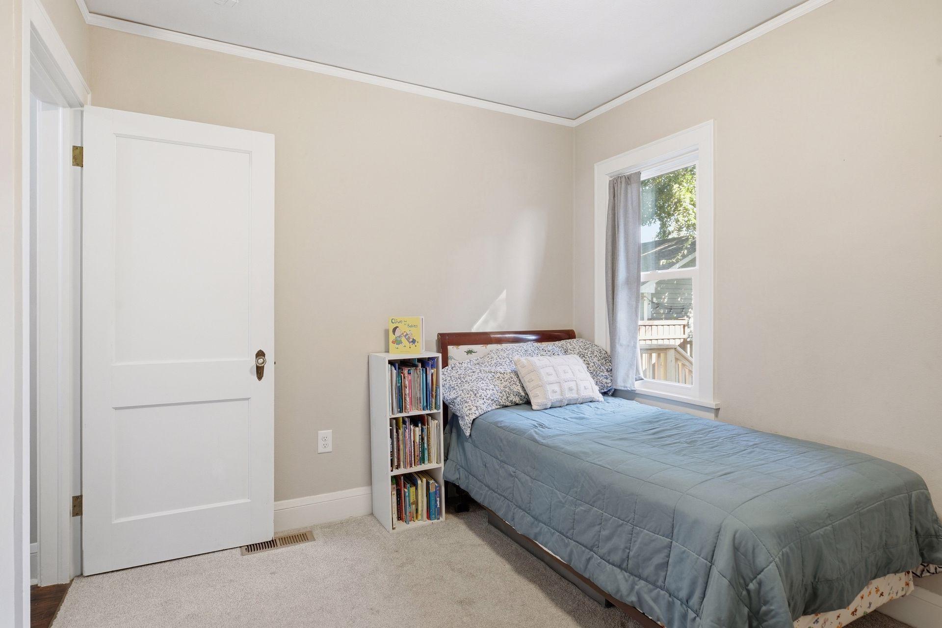 View of Residential at 1318 Eleanor Avenue, Saint Paul MN 55116, Saint Paul (17 of 45) - Mike Wilen | Minnesota Team Real Estate