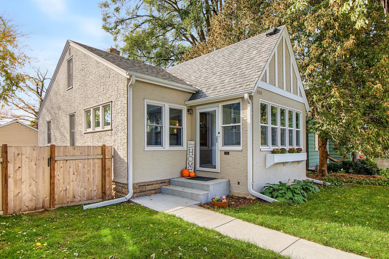 View of Residential at 1318 Eleanor Avenue, Saint Paul MN 55116, Saint Paul (2 of 62) - Mike Wilen | Minnesota Team Real Estate