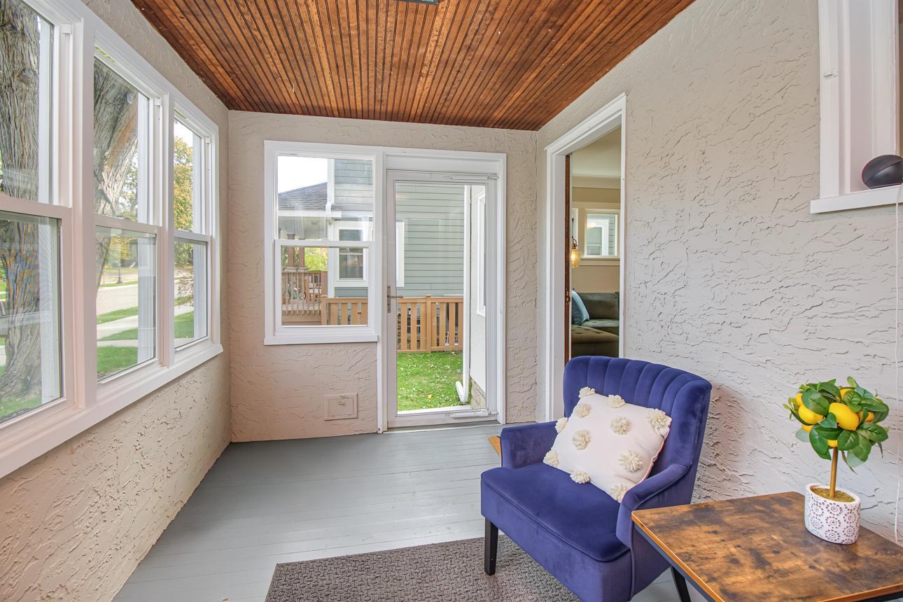 View of Residential at 1318 Eleanor Avenue, Saint Paul MN 55116, Saint Paul (7 of 62) - Mike Wilen | Minnesota Team Real Estate