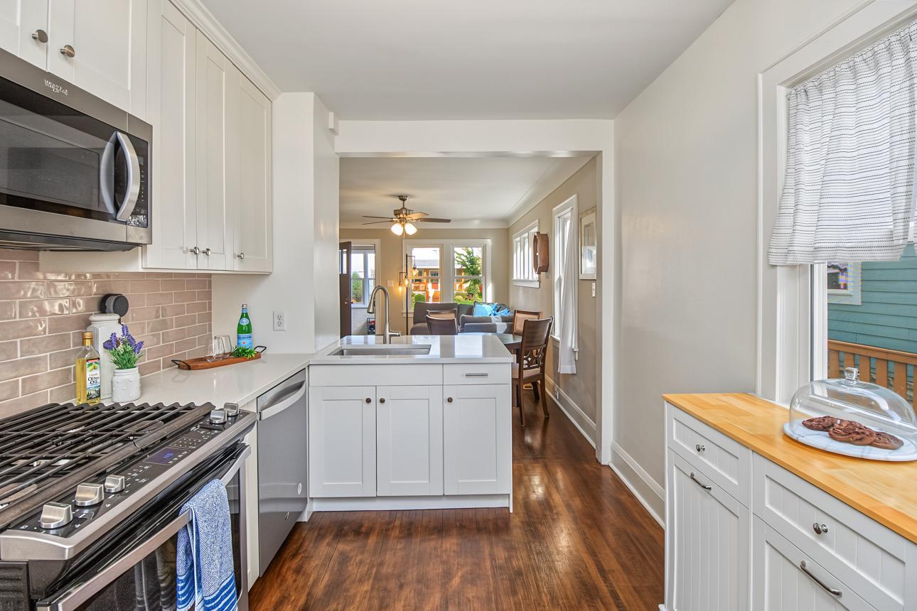 View of Residential at 1318 Eleanor Avenue, Saint Paul MN 55116, Saint Paul (23 of 62) - Mike Wilen | Minnesota Team Real Estate