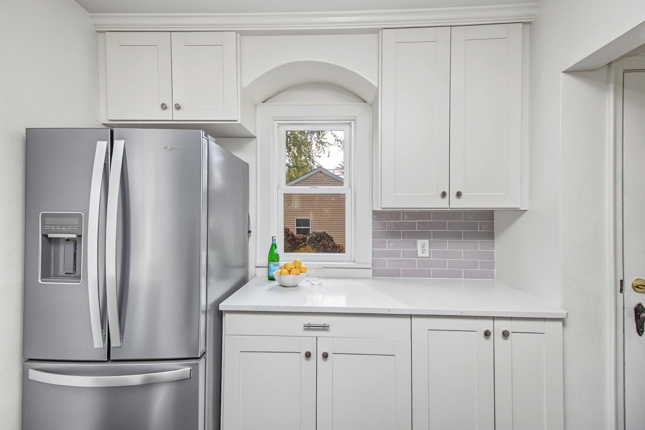 View of Residential at 1318 Eleanor Avenue, Saint Paul MN 55116, Saint Paul (18 of 62) - Mike Wilen | Minnesota Team Real Estate
