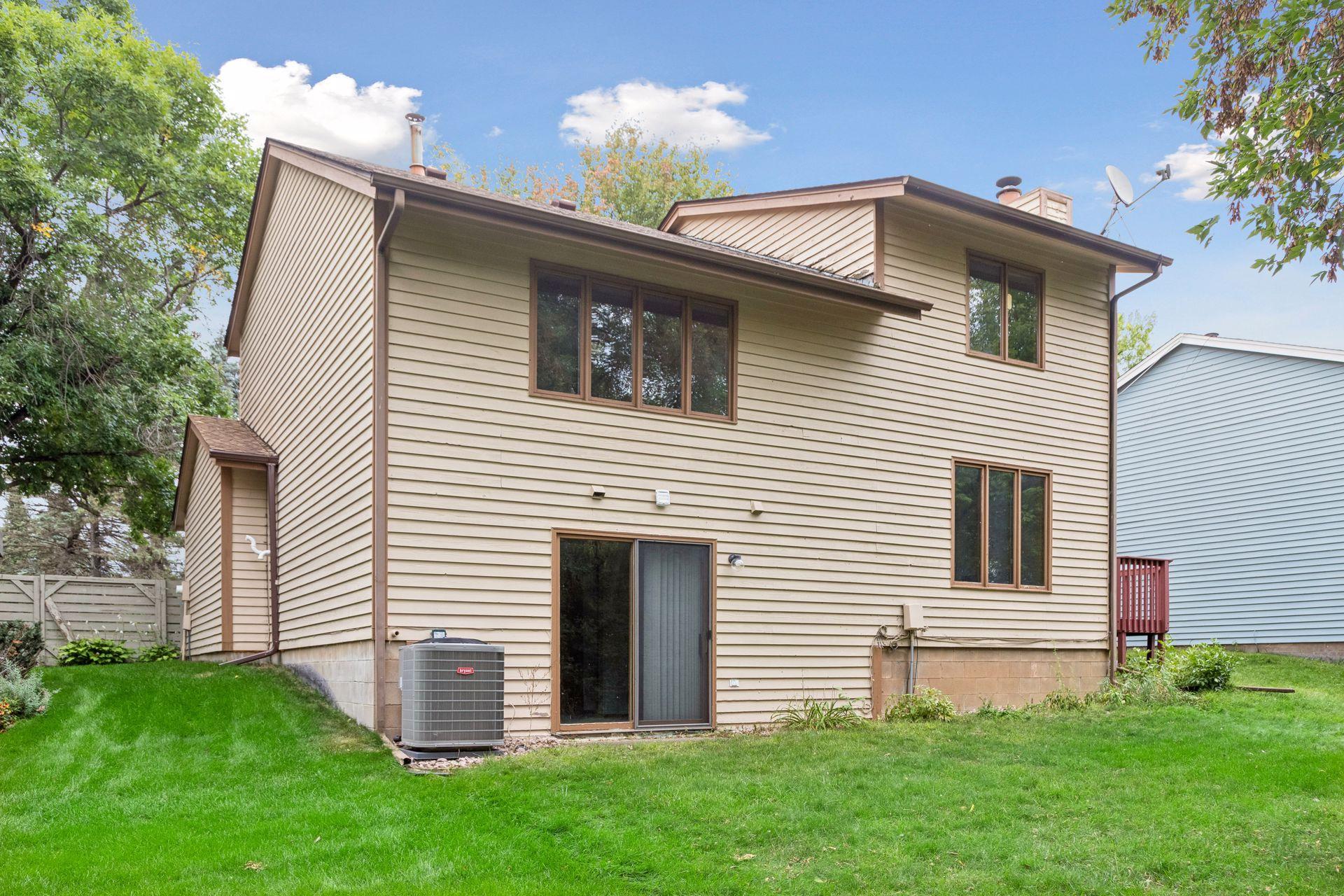 View of Residential at 1432 Willow Creek Lane, Shoreview MN 55126, Shoreview (39 of 44) - Mike Wilen | Minnesota Team Real Estate