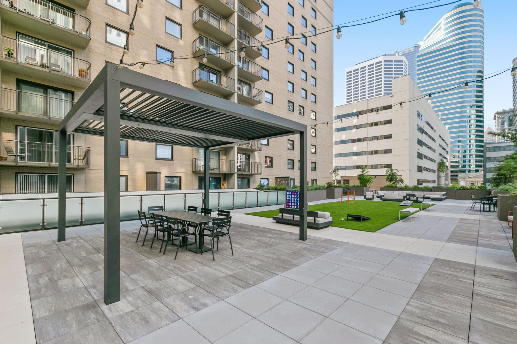 View of Residential at 121 Washington Avenue #702, Minneapolis MN 55401, Minneapolis (41 of 73) - Mike Wilen | Minnesota Team Real Estate