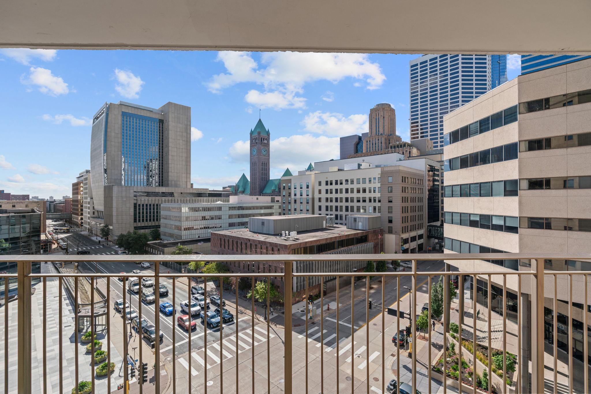 View of Residential at 121 Washington Avenue #702, Minneapolis MN 55401, Minneapolis (46 of 73) - Mike Wilen | Minnesota Team Real Estate