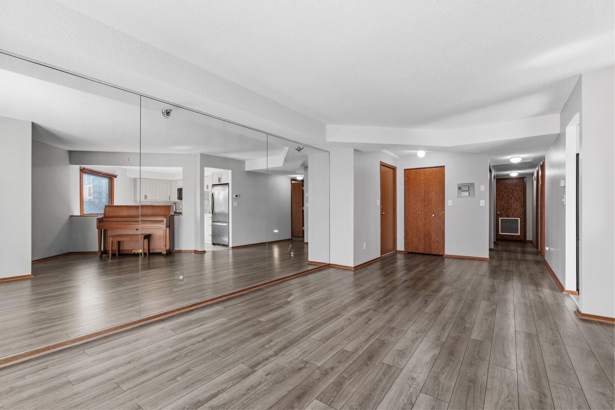 View of Residential at 121 Washington Avenue #702, Minneapolis MN 55401, Minneapolis (20 of 73) - Mike Wilen | Minnesota Team Real Estate