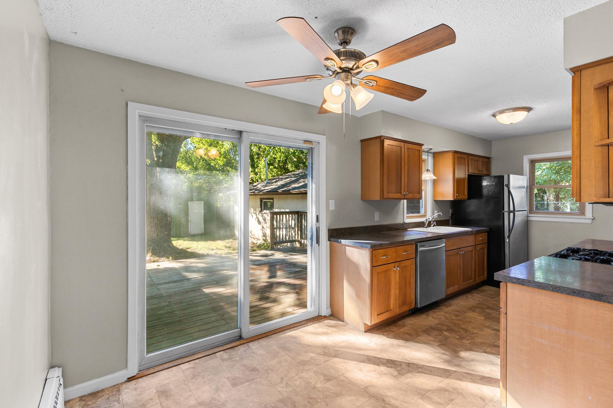 View of Residential at 610 Grange Avenue, Oakdale MN 55128, Oakdale (10 of 32) - Mike Wilen | Minnesota Team Real Estate