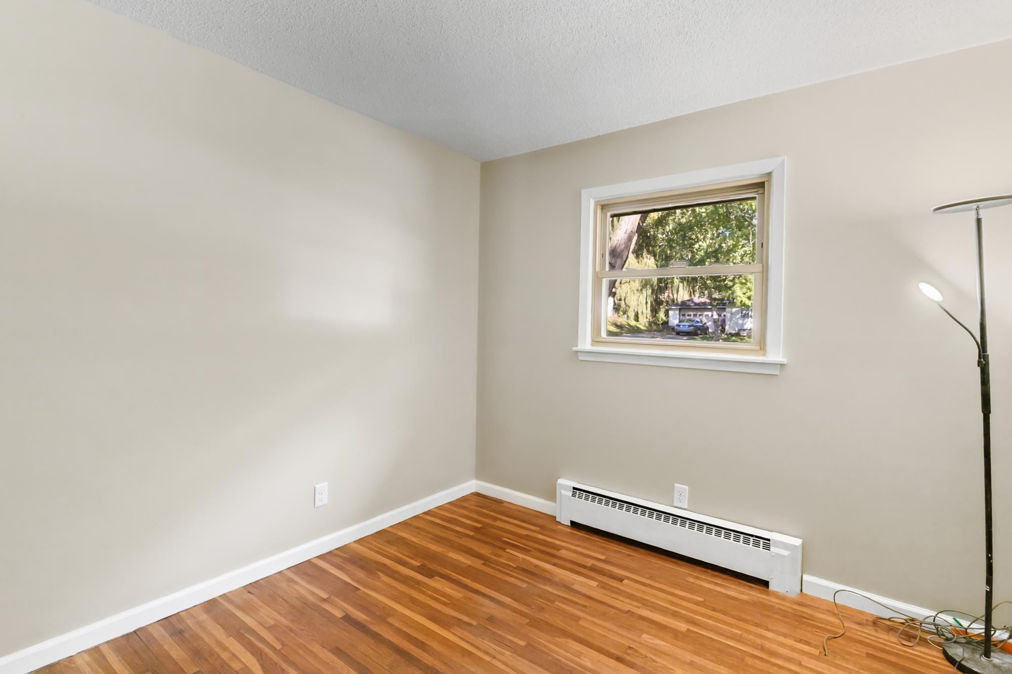 View of Residential at 610 Grange Avenue, Oakdale MN 55128, Oakdale (21 of 32) - Mike Wilen | Minnesota Team Real Estate