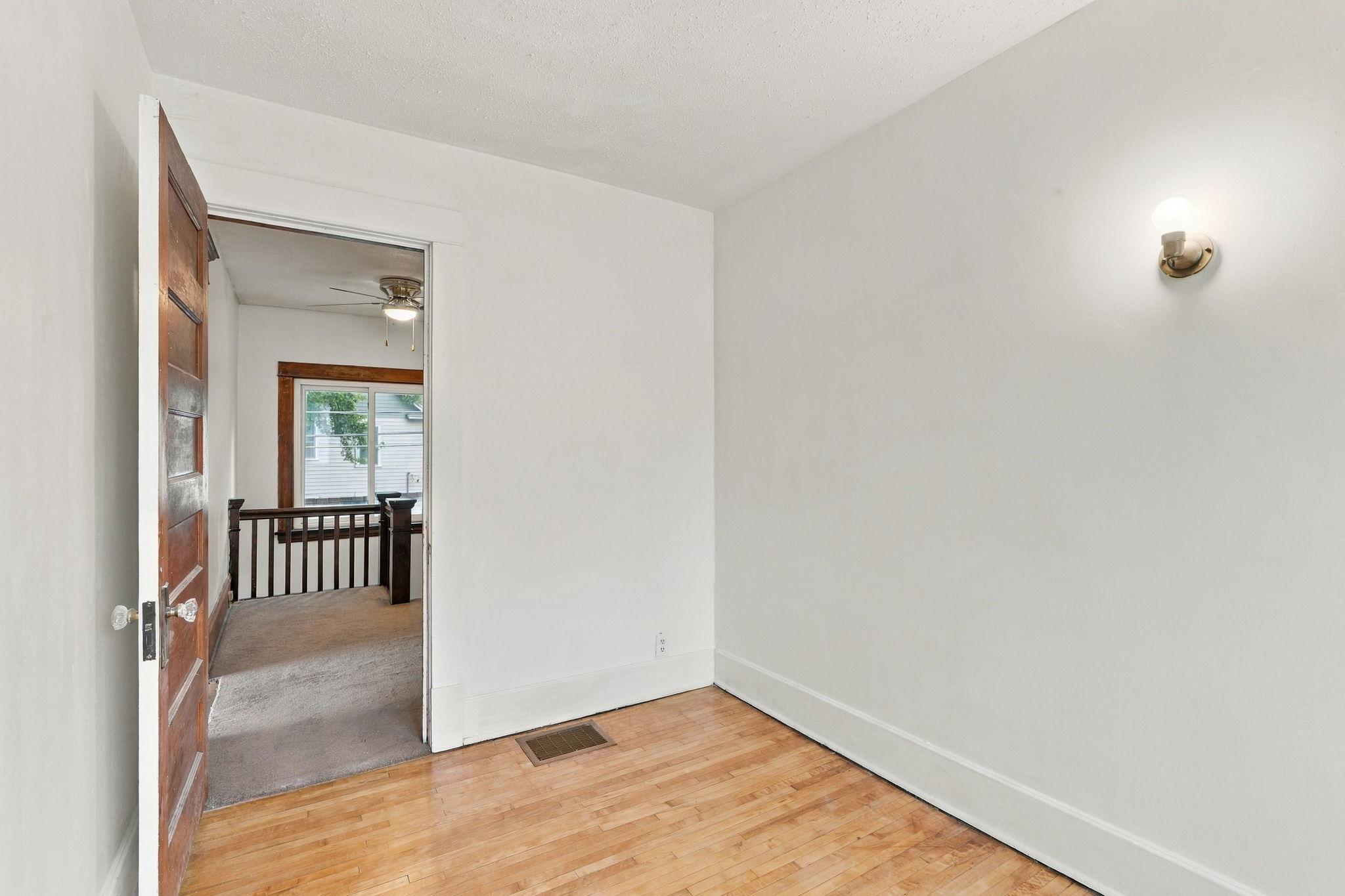 View of Residential at 1315 19th Avenue, Minneapolis MN 55418, Minneapolis (18 of 33) - Mike Wilen | Minnesota Team Real Estate