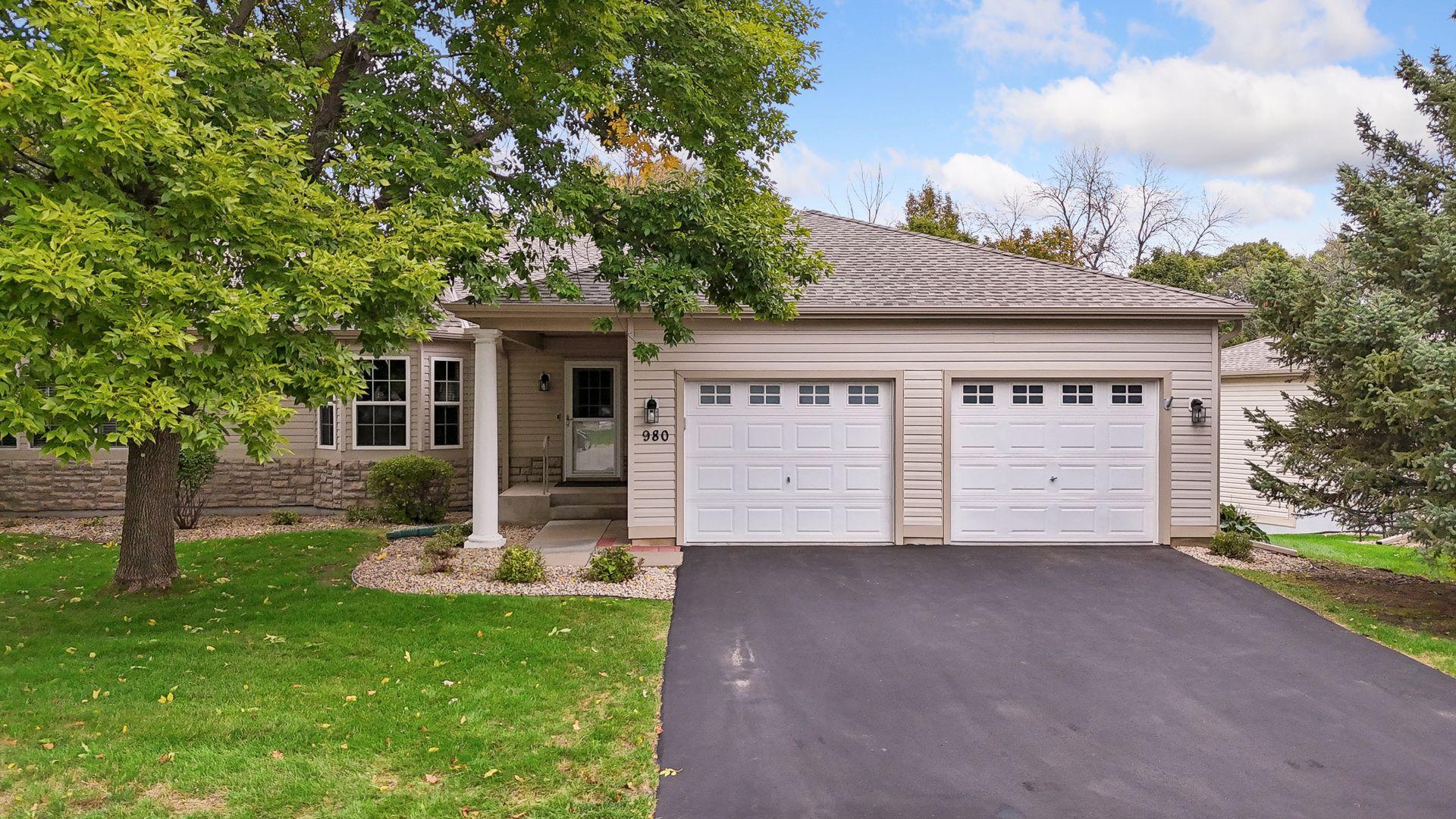 View of (TH) Side x Side at 980 Carriage Lane, Chaska - Mike Wilen | Minnesota Team Real Estate