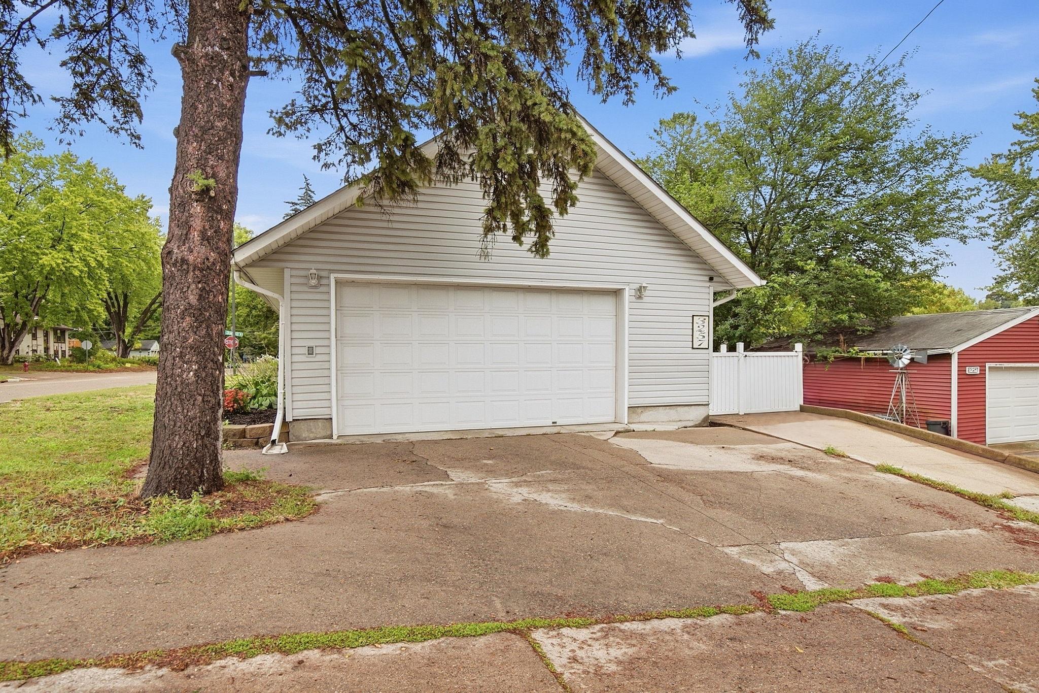View of Residential at 3257 Grimes Avenue, Robbinsdale MN 55422, Robbinsdale (56 of 62) - Mike Wilen | Minnesota Team Real Estate