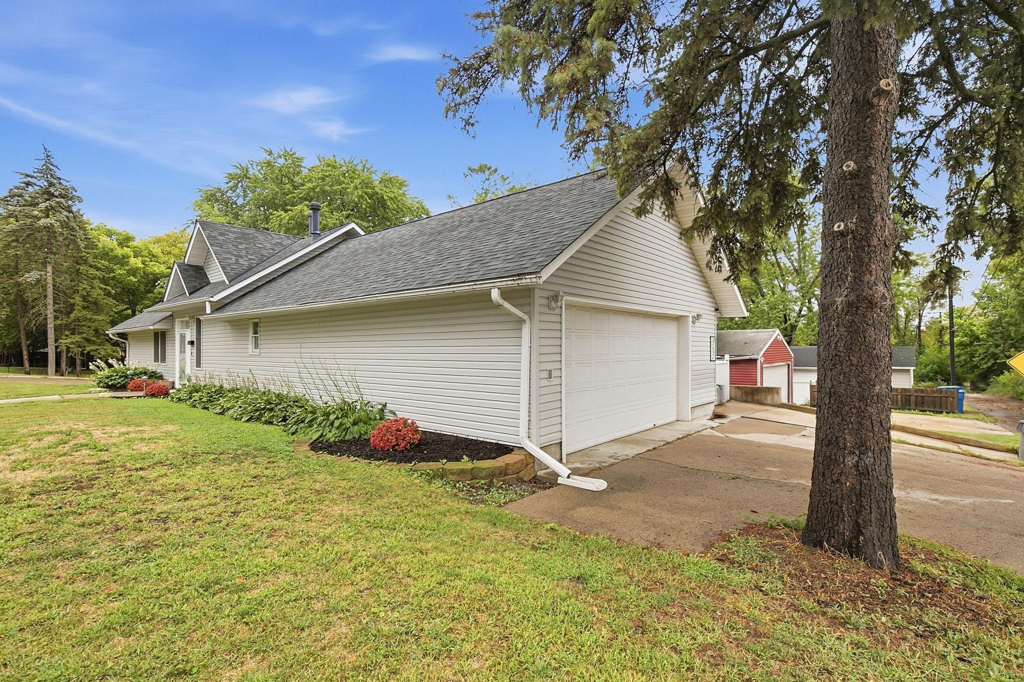 View of Residential at 3257 Grimes Avenue, Robbinsdale MN 55422, Robbinsdale (55 of 62) - Mike Wilen | Minnesota Team Real Estate