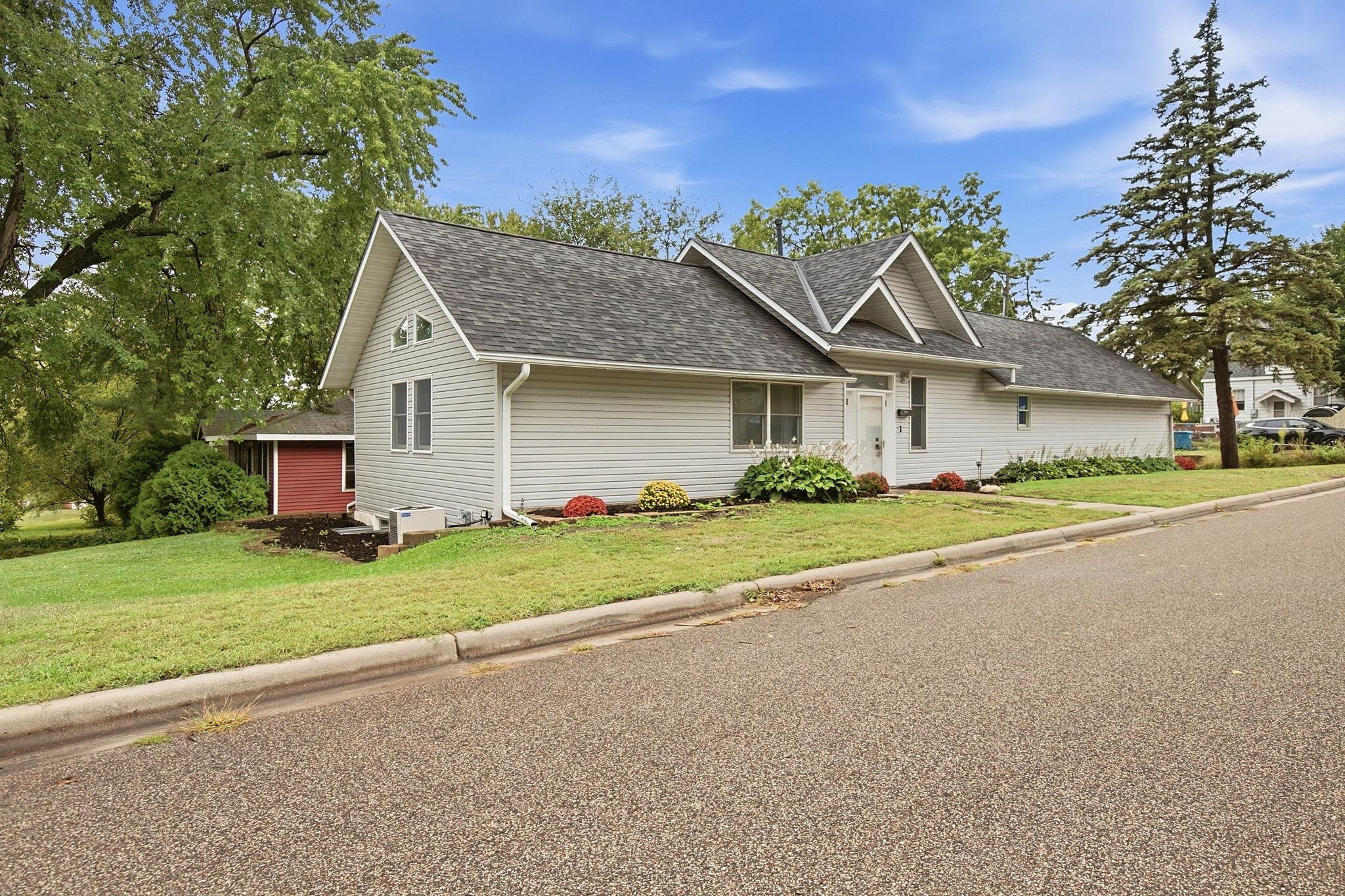 View of Residential at 3257 Grimes Avenue, Robbinsdale MN 55422, Robbinsdale (15 of 62) - Mike Wilen | Minnesota Team Real Estate