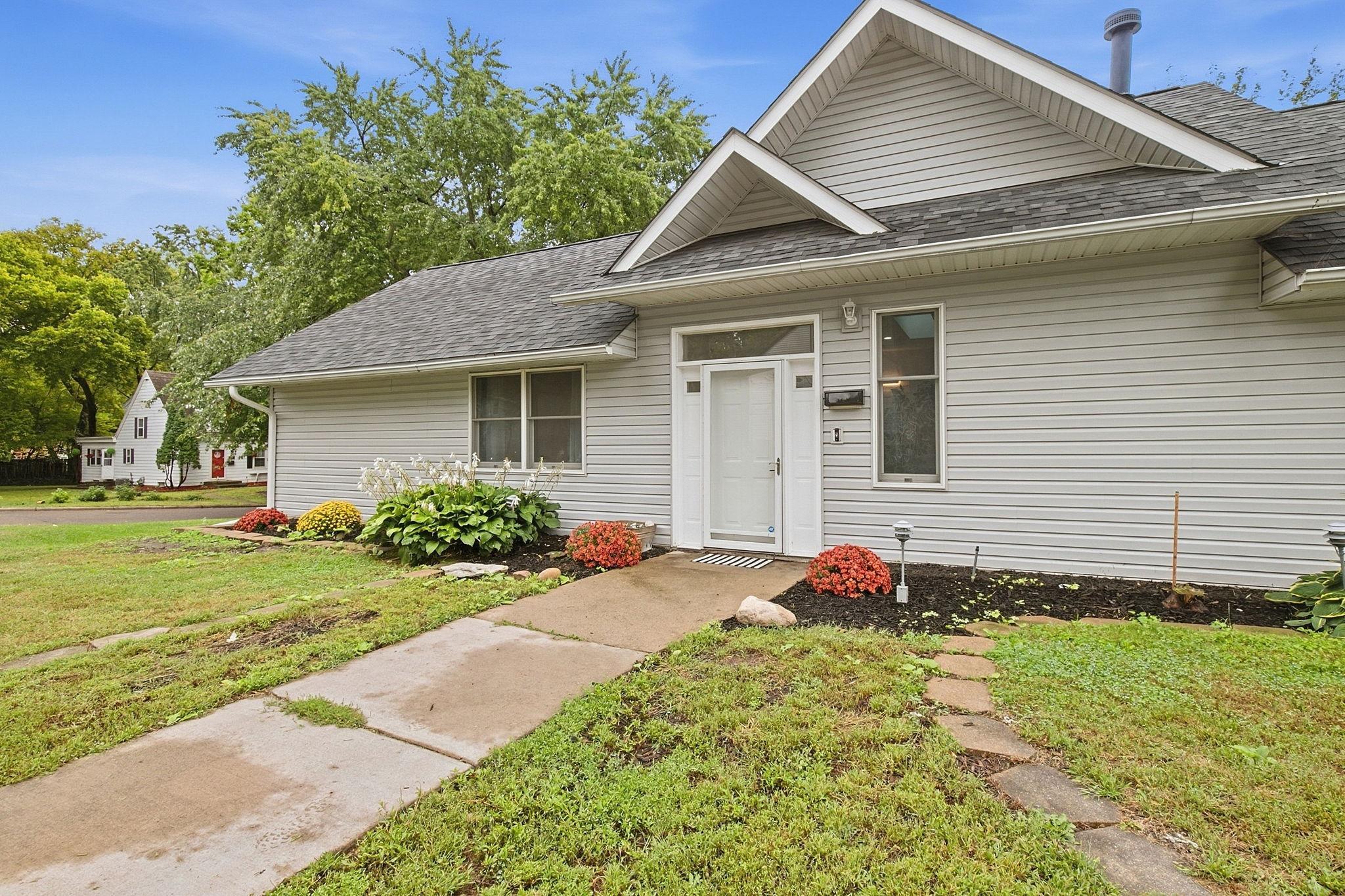 View of Residential at 3257 Grimes Avenue, Robbinsdale MN 55422, Robbinsdale (14 of 62) - Mike Wilen | Minnesota Team Real Estate