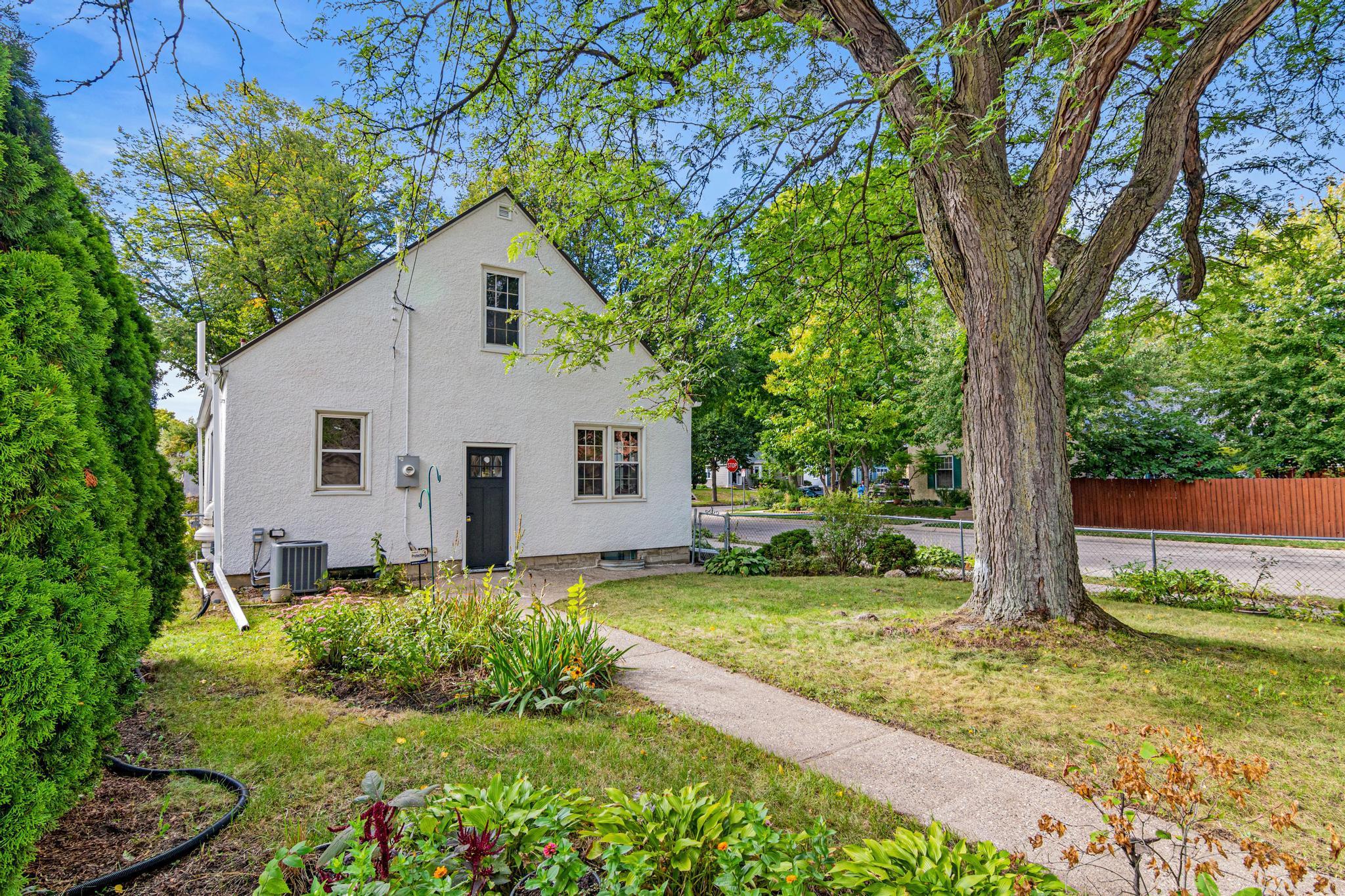 View of Residential at 2659 Mckinley Street, Minneapolis MN 55418, Minneapolis (27 of 29) - Mike Wilen | Minnesota Team Real Estate