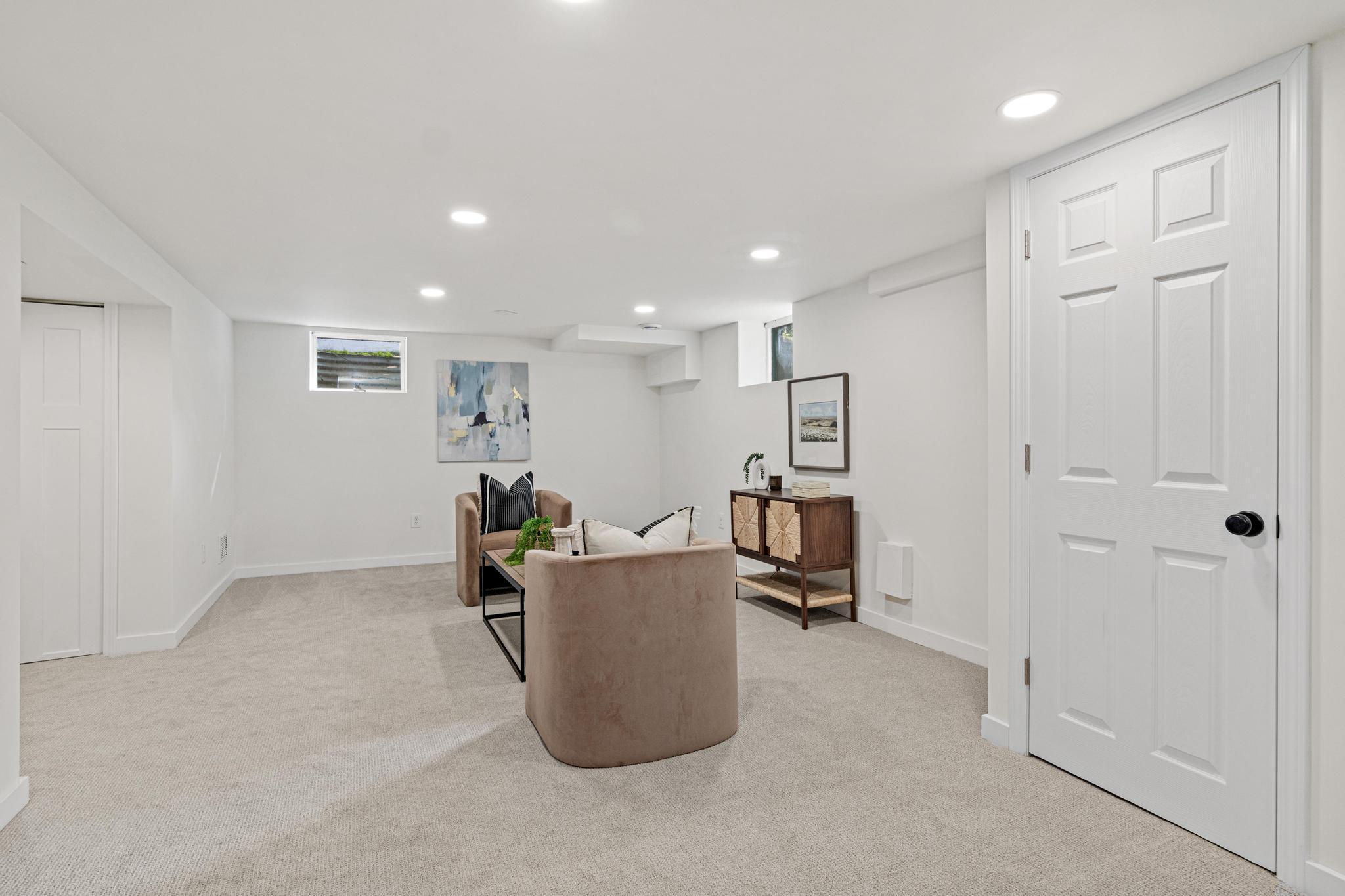View of Residential at 2659 Mckinley Street, Minneapolis MN 55418, Minneapolis (20 of 29) - Mike Wilen | Minnesota Team Real Estate
