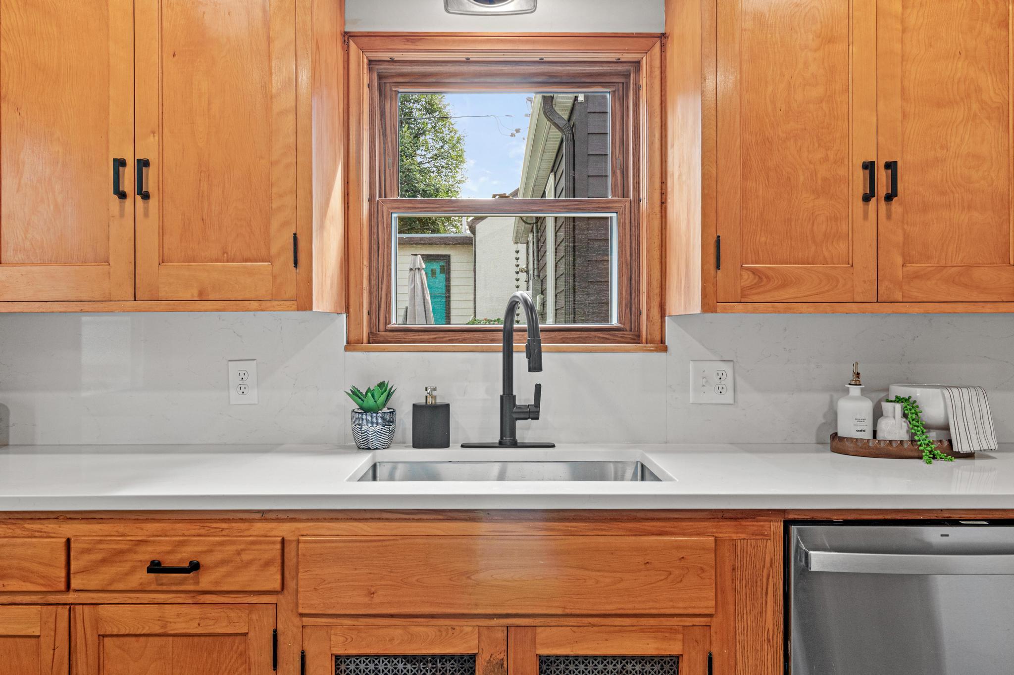 View of Residential at 2659 Mckinley Street, Minneapolis MN 55418, Minneapolis (10 of 29) - Mike Wilen | Minnesota Team Real Estate