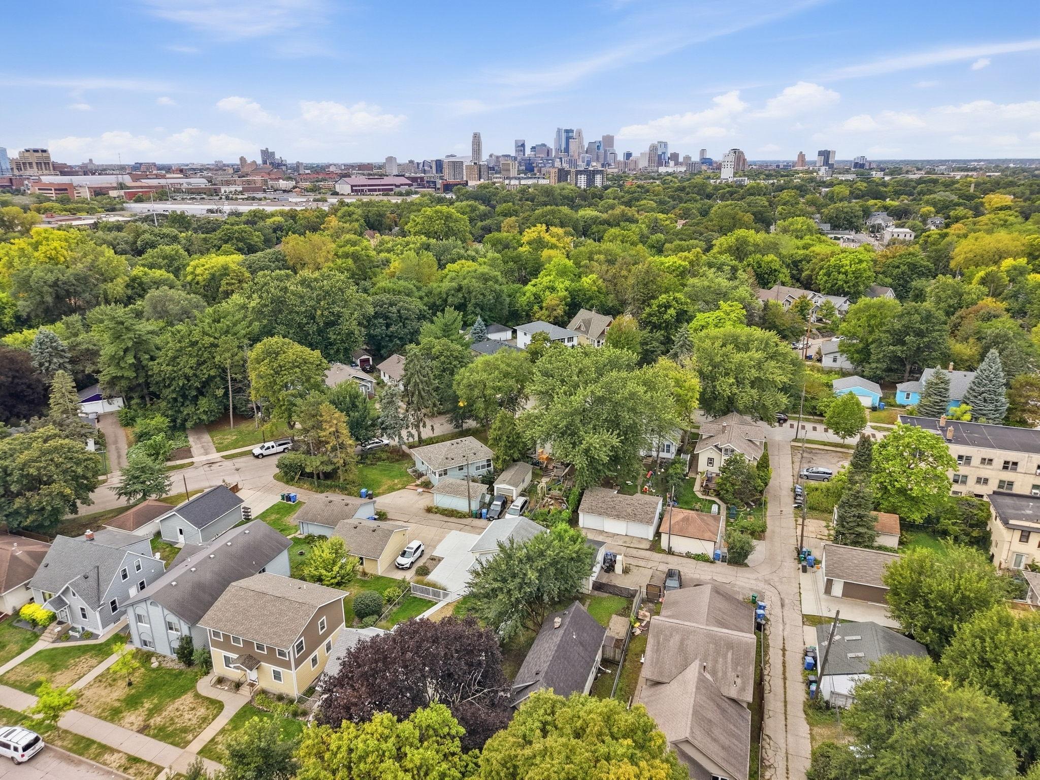 View of Residential at 919 26th Avenue, Minneapolis MN 55414, Minneapolis (74 of 86) - Mike Wilen | Minnesota Team Real Estate