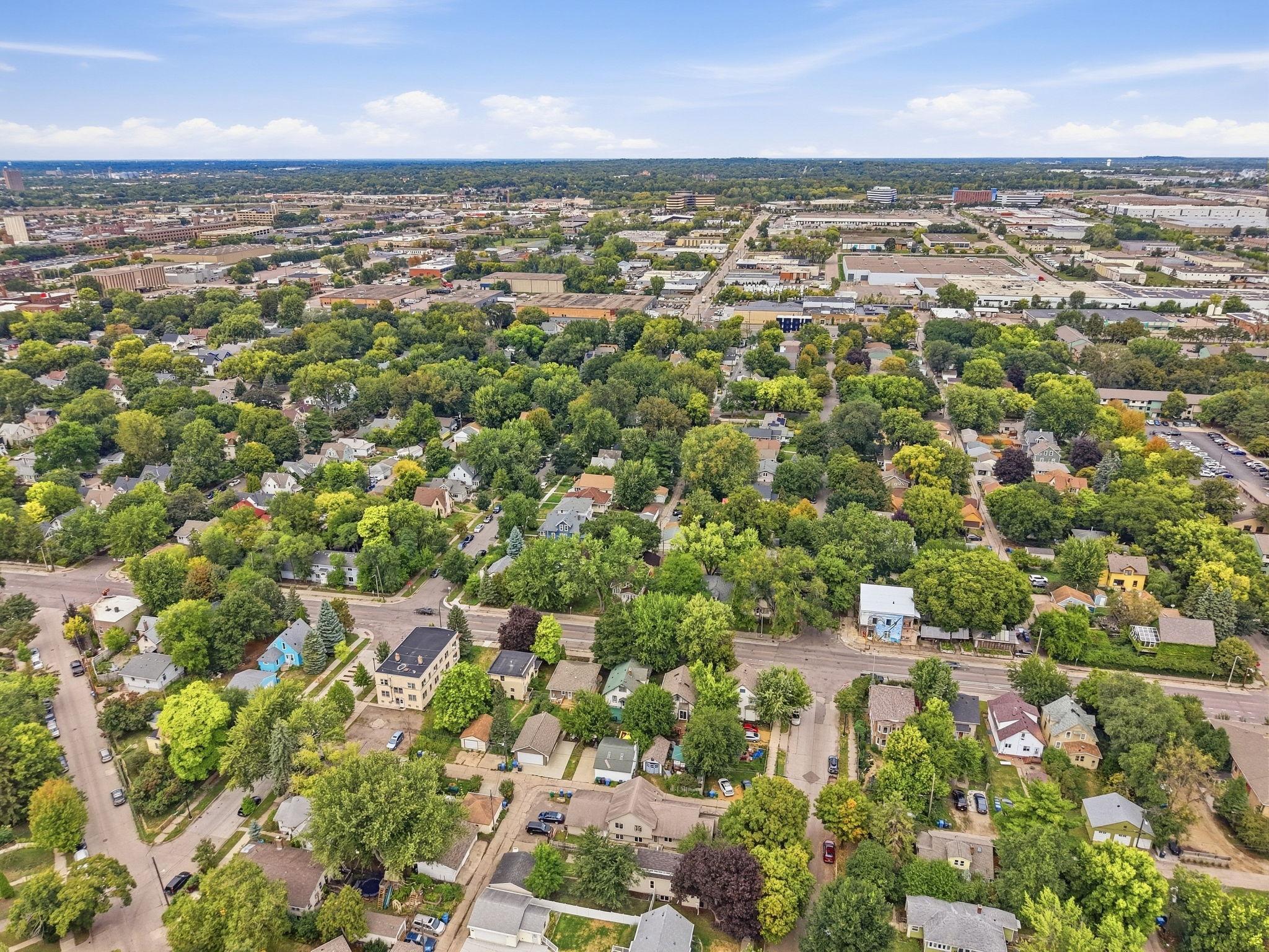 View of Residential at 919 26th Avenue, Minneapolis MN 55414, Minneapolis (72 of 86) - Mike Wilen | Minnesota Team Real Estate
