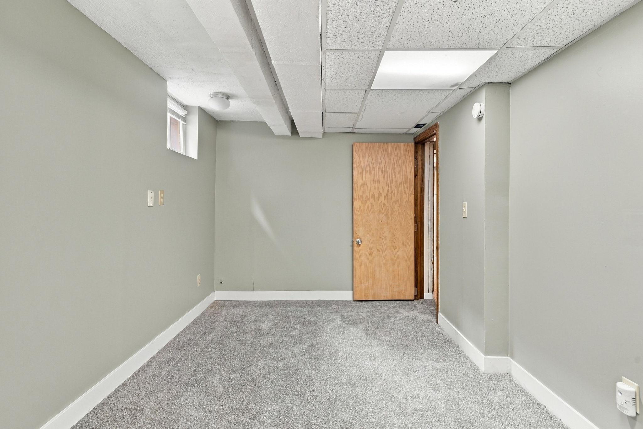 View of Residential at 919 26th Avenue, Minneapolis MN 55414, Minneapolis (38 of 86) - Mike Wilen | Minnesota Team Real Estate