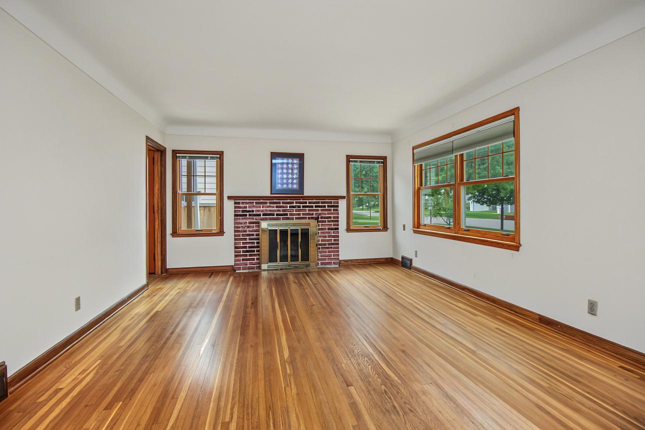 View of Residential at 1796 Holton Street, Falcon Heights MN 55113, Falcon Heights (7 of 39) - Mike Wilen | Minnesota Team Real Estate